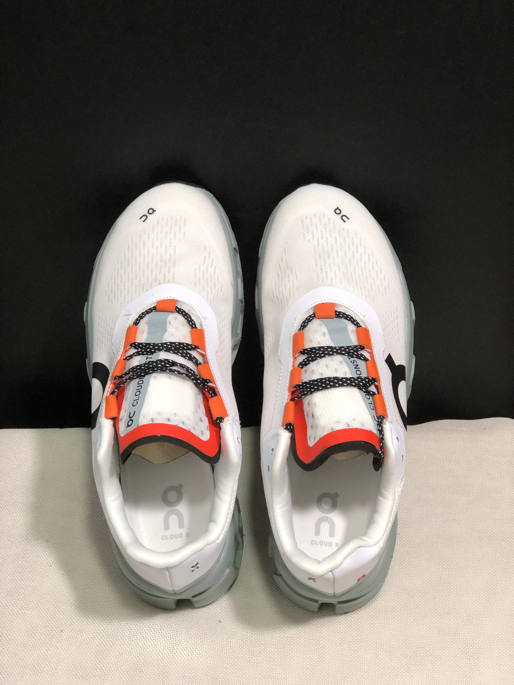On Running Cloudmonster Anti-Slip Running Shoes Frost/Surf