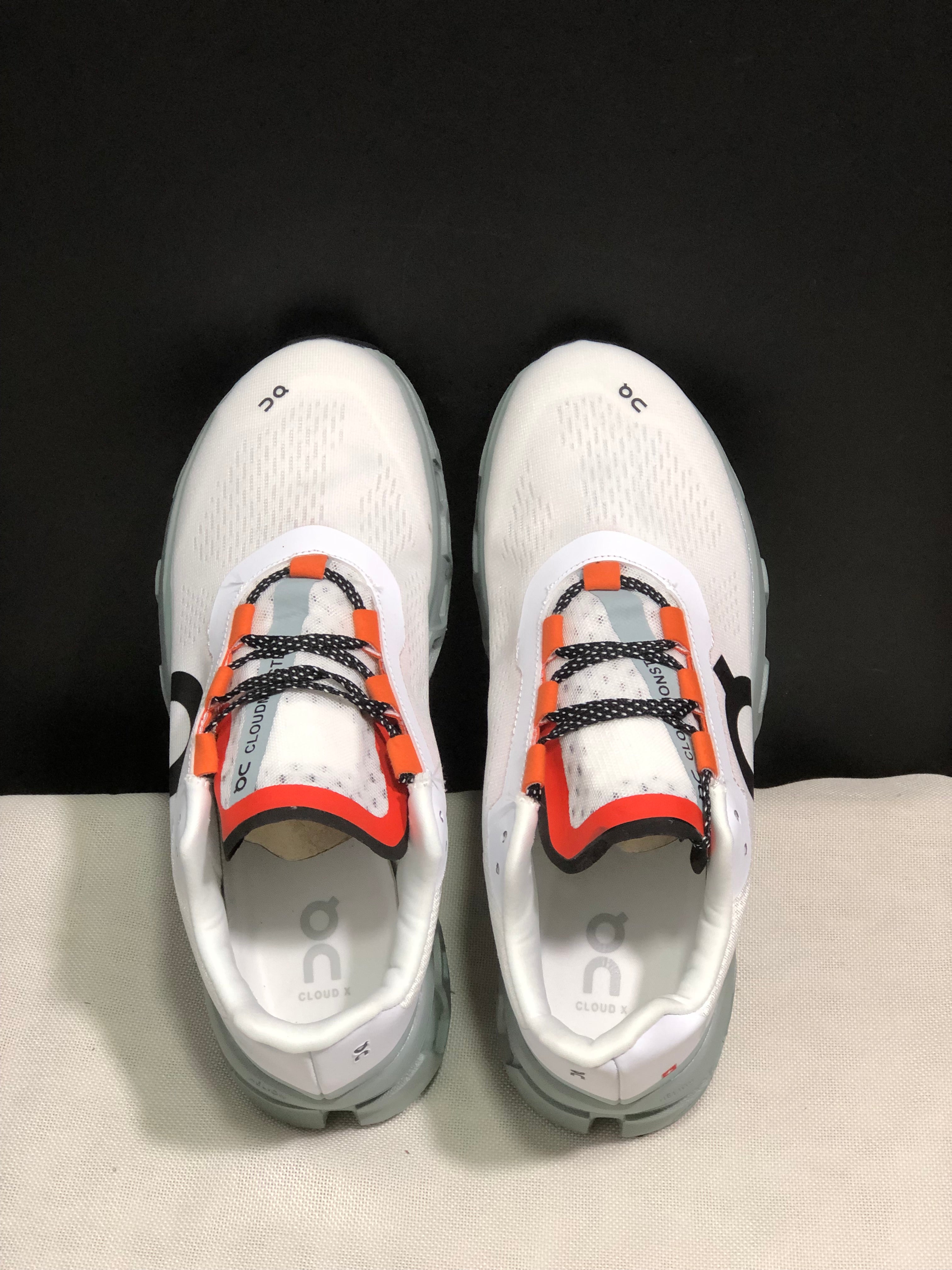 On Running Cloudmonster Anti-Slip Running Shoes Frost/Surf