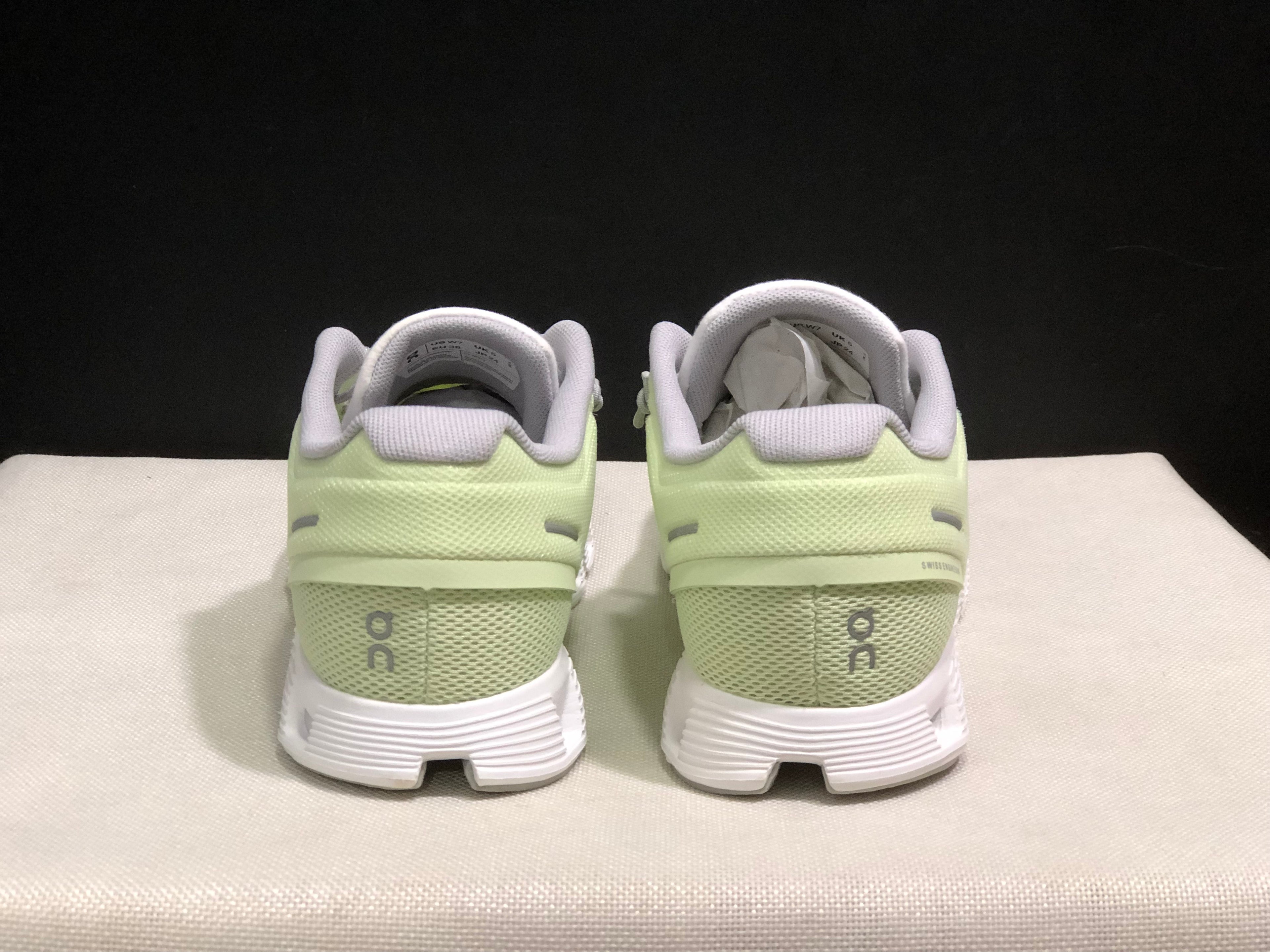 On Running Cloud 5 Lightweight Running Shoes Light Green