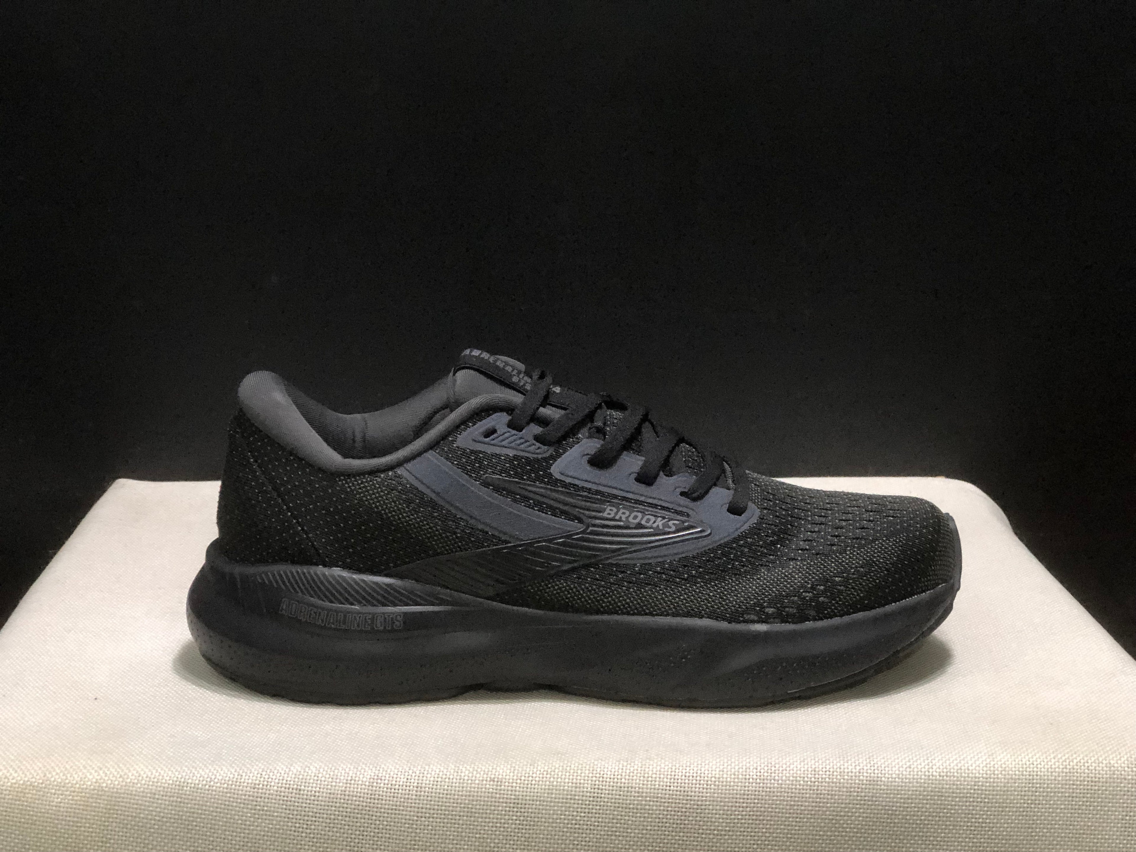 Brooks Adrenaline GTS 24 Casual Running Shoes Black/Black/Ebony