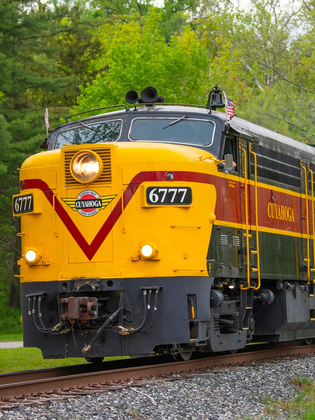 Cuyahoga Valley Scenic Railroad Train - Unisex Crew T-Shirt