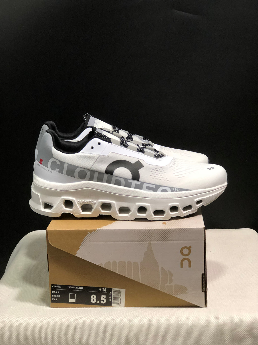 On Running Cloudmonster White Anti-Slip Running Shoes
