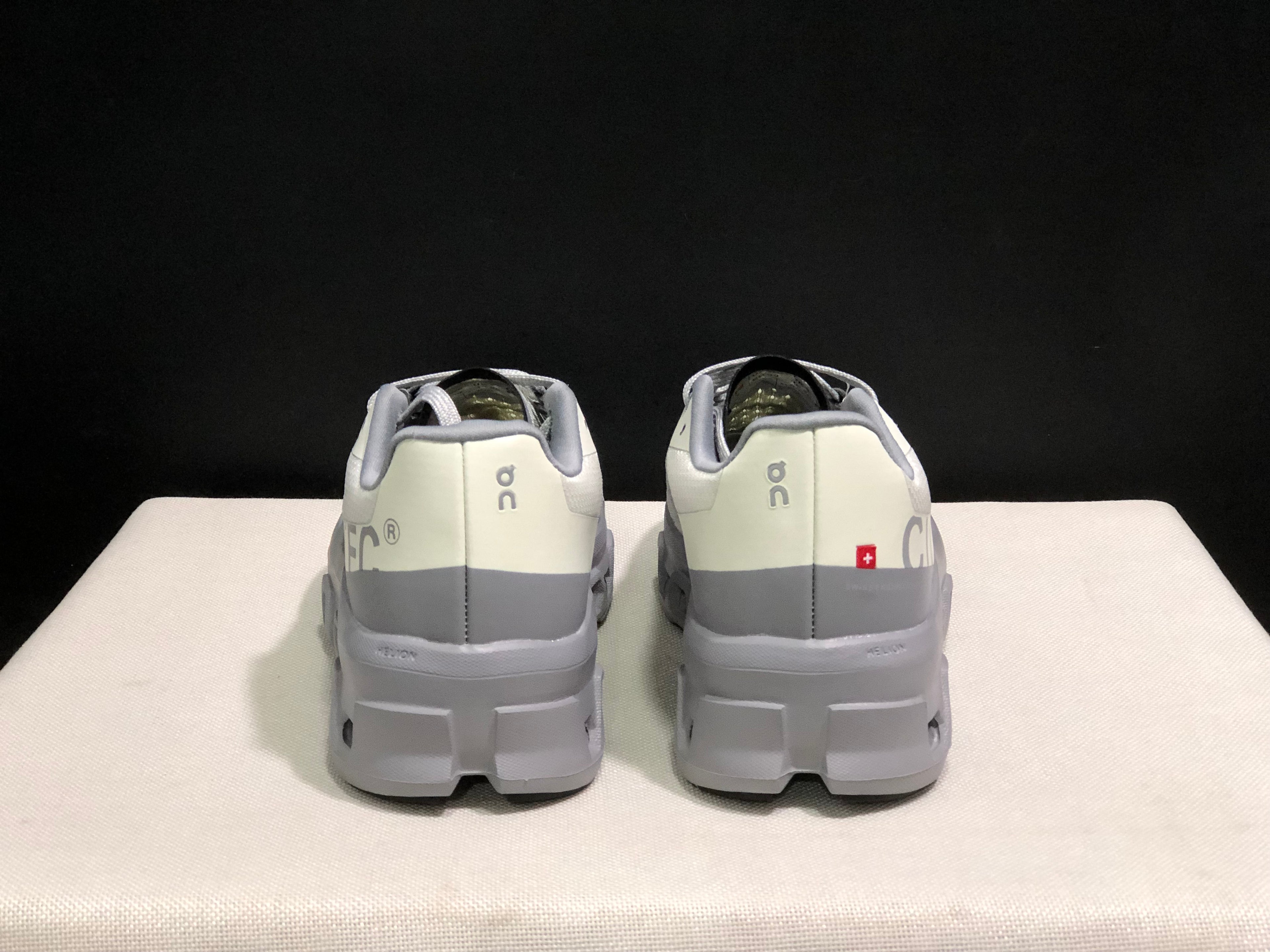 On Running Cloudmonster CNY Shock-Absorbing And Anti-Slip Sports Shoes Year Of The Dragon Special Edition Alloy/Grey