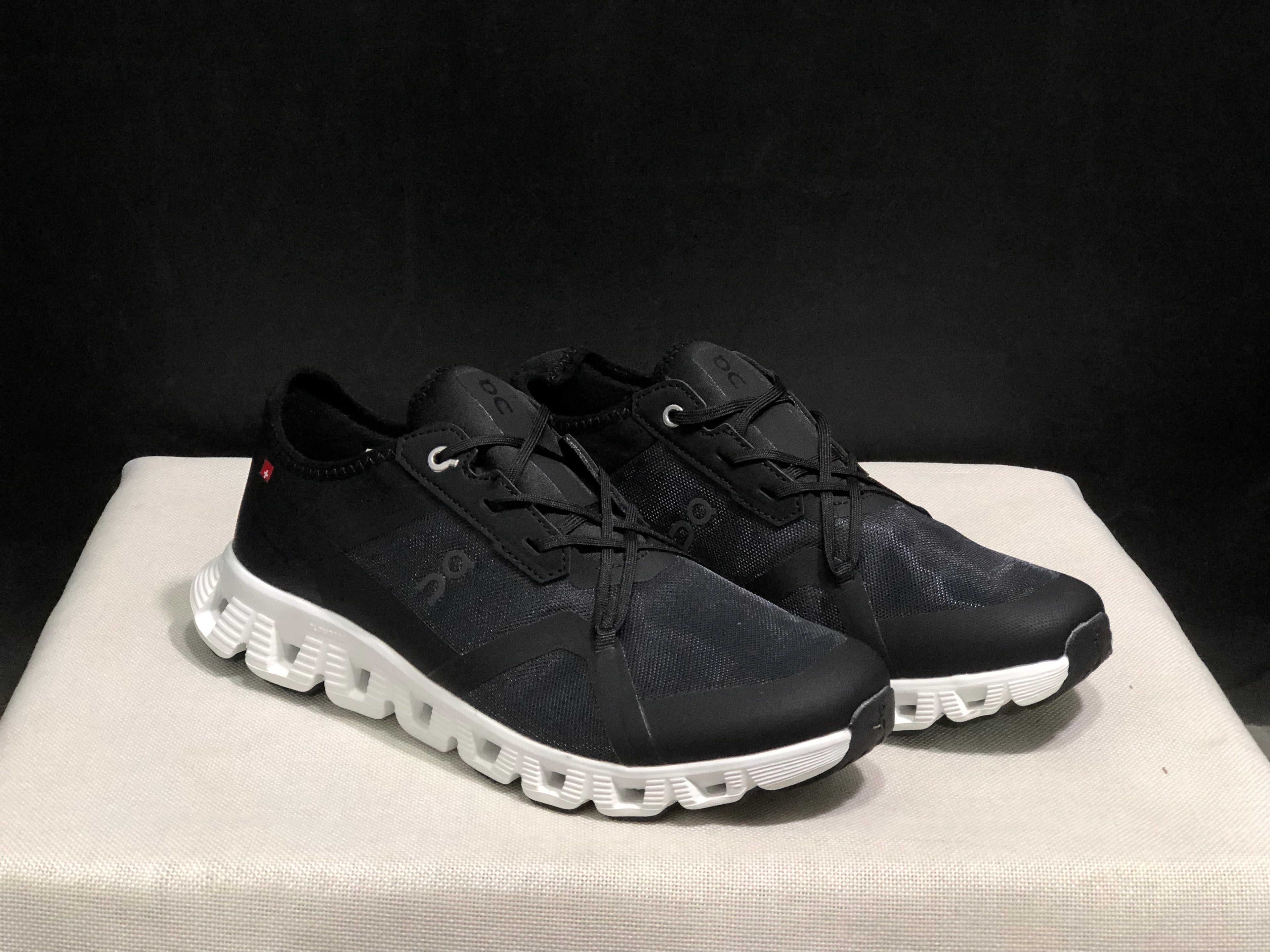 On Running Cloud X 3 AD Comfortable Wear-Resistant Training Shoes Black/White