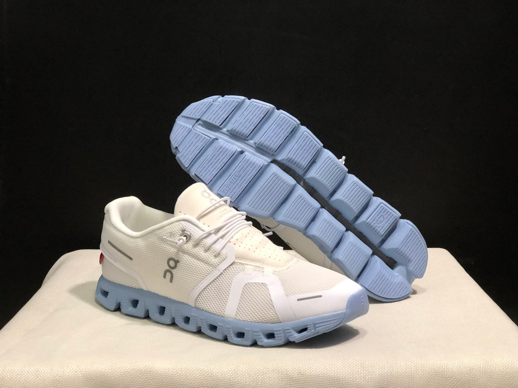 On Running Cloud 5 Lightweight Running Shoes Magnolia Alba