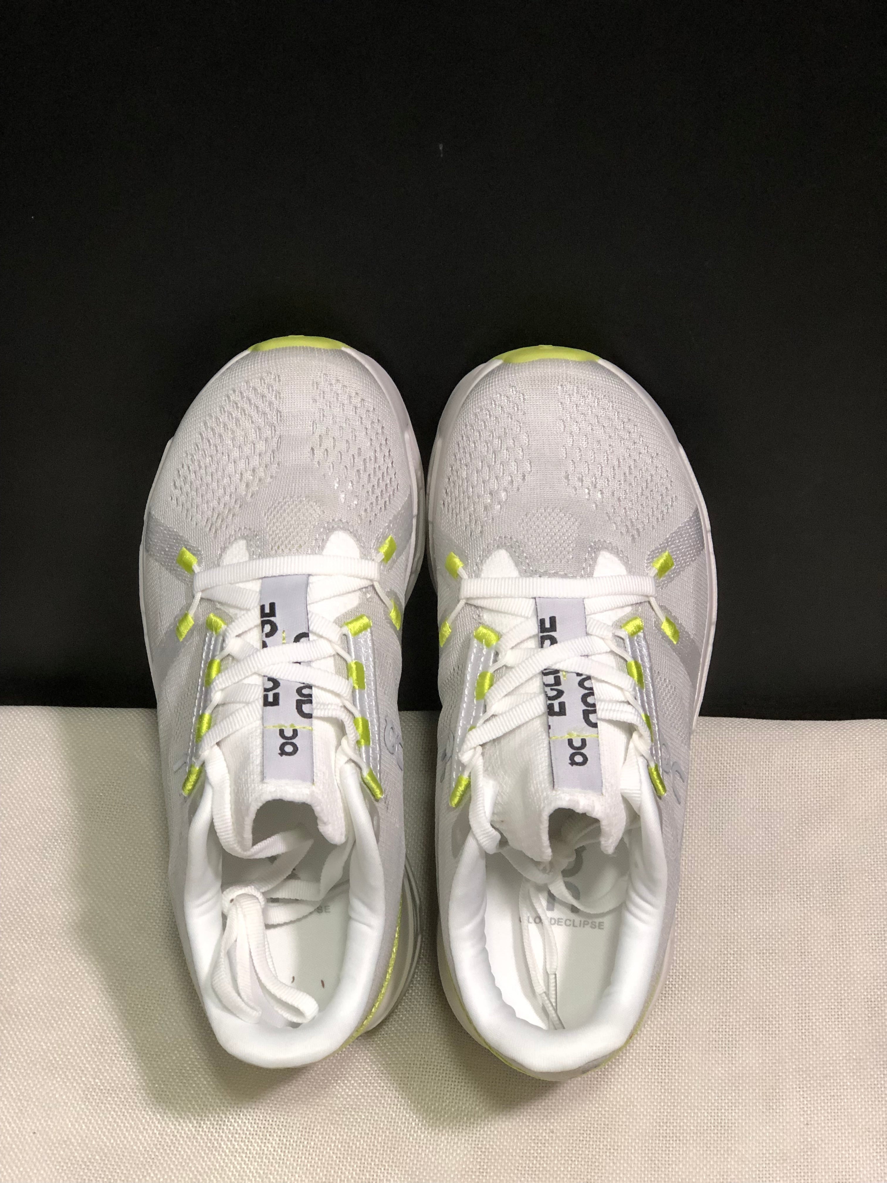 On Running Cloudeclipse Soft And Comfortable Running Shoes White/Sand