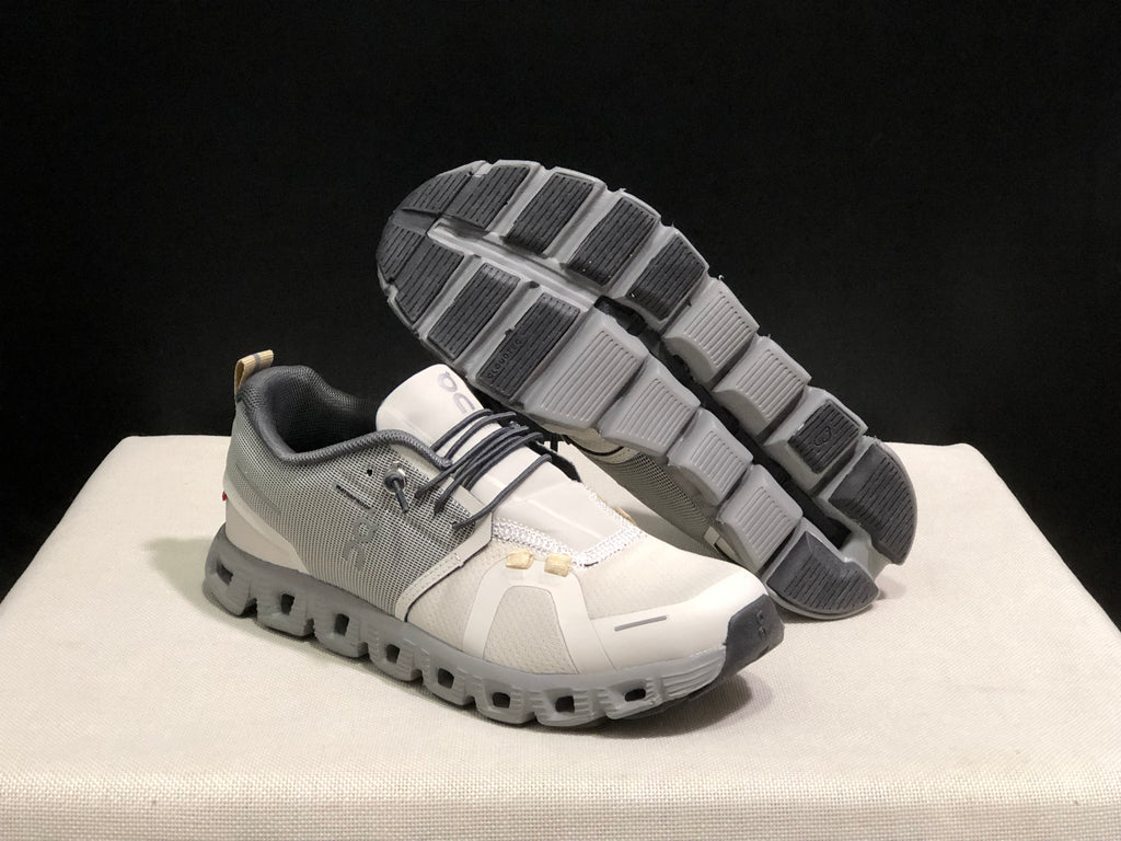 On Running Cloud 5 Lightweight Running Shoes Ivory White/Light Grey