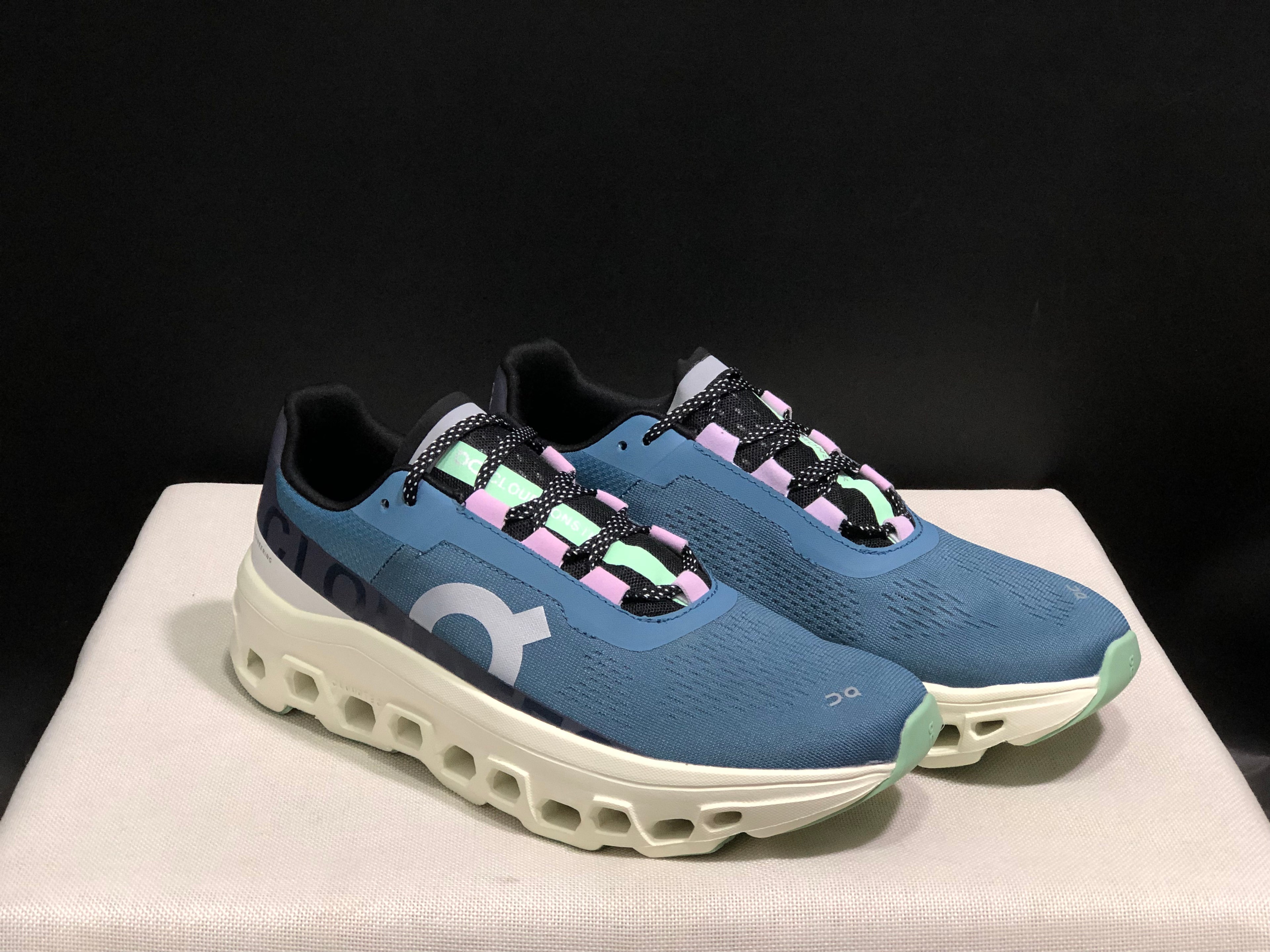 On Running Cloudmonster Anti-Slip Running Shoes Blue/Ivory