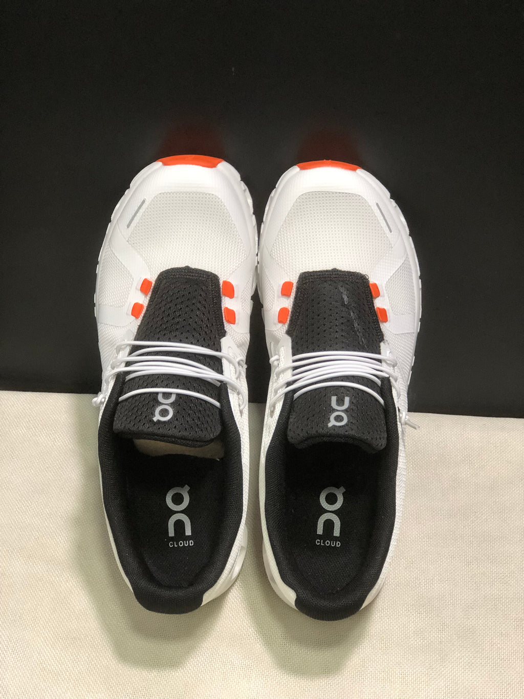 On Running Cloud 5 Lightweight Running Shoes White/Black