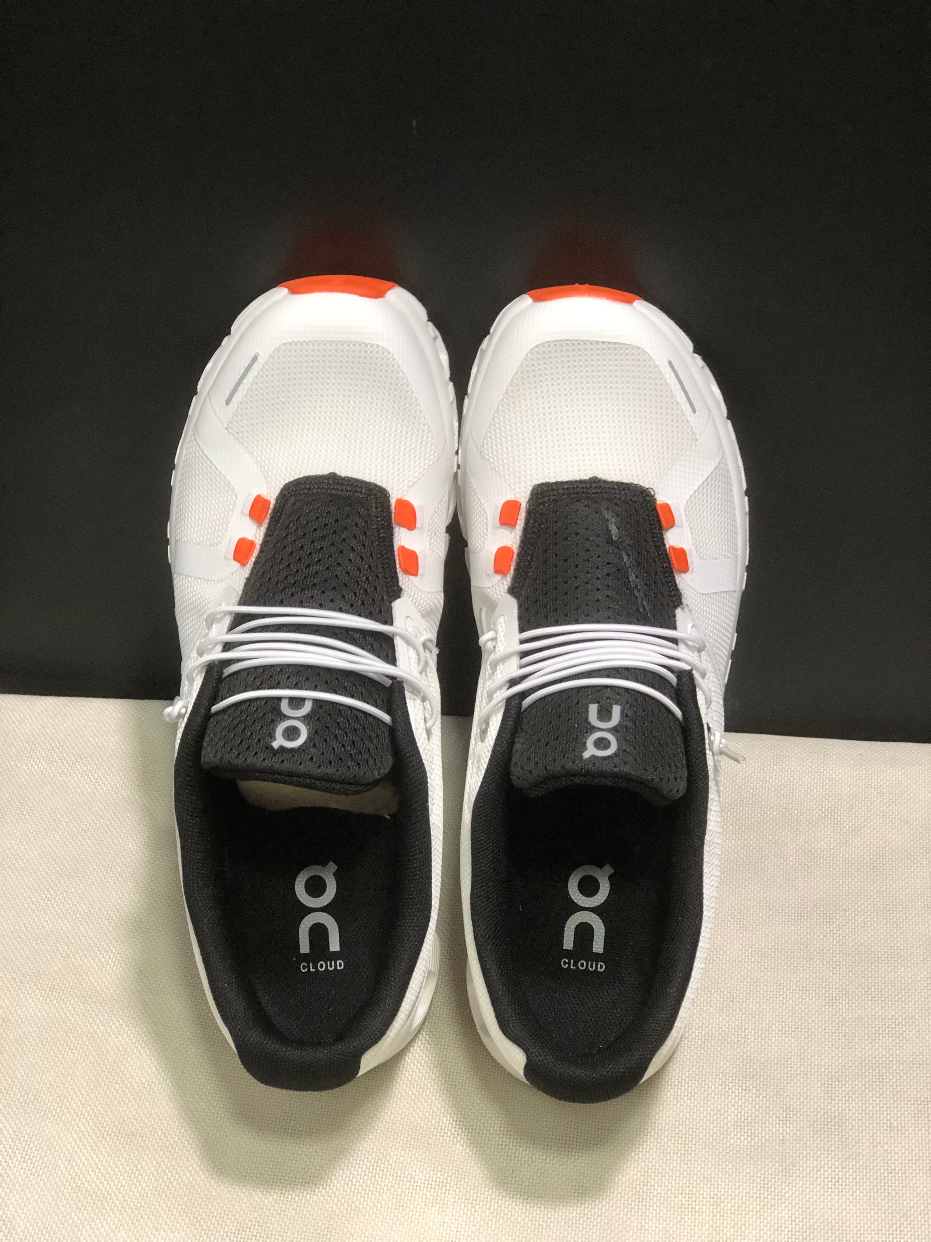 On Running Cloud 5 Lightweight Running Shoes White/Black