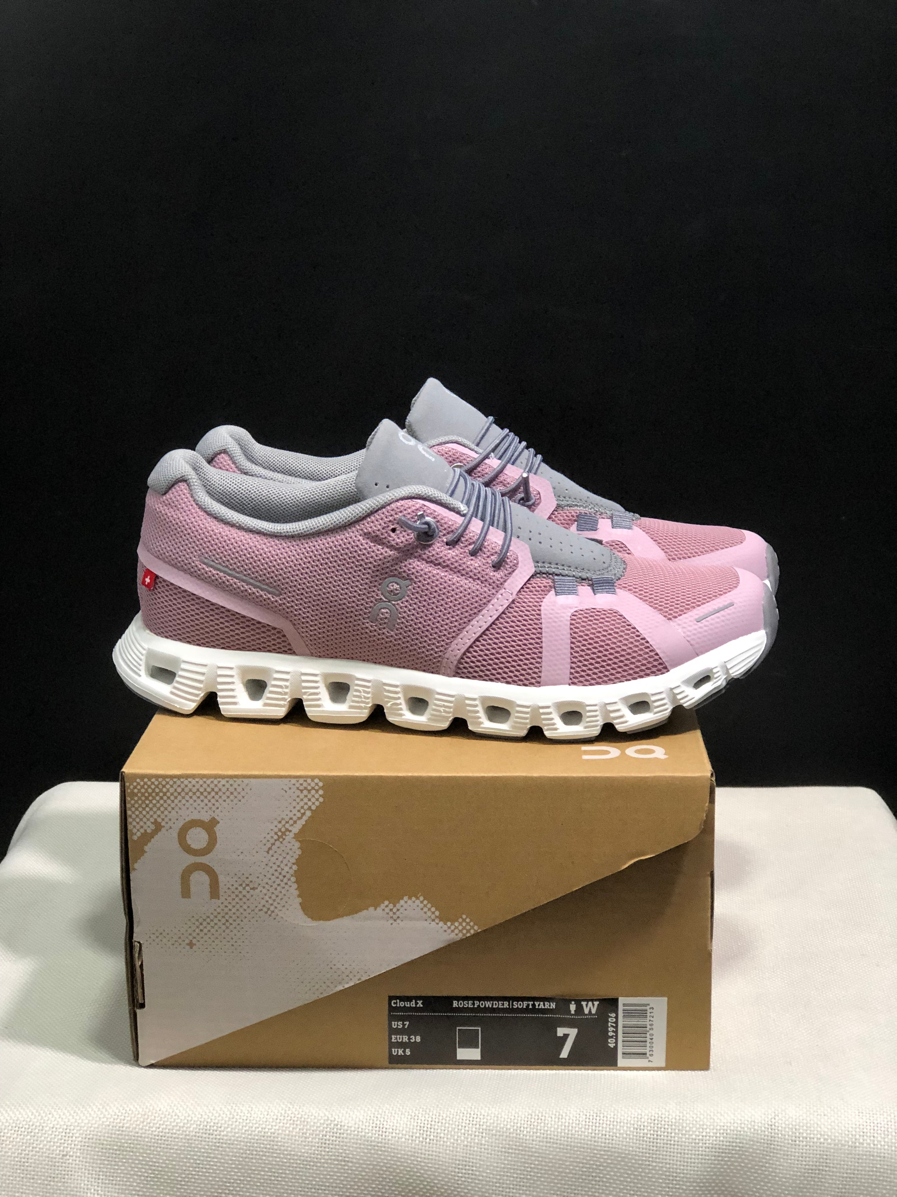 On Running Cloud 5 Lightweight Running Shoes Purple