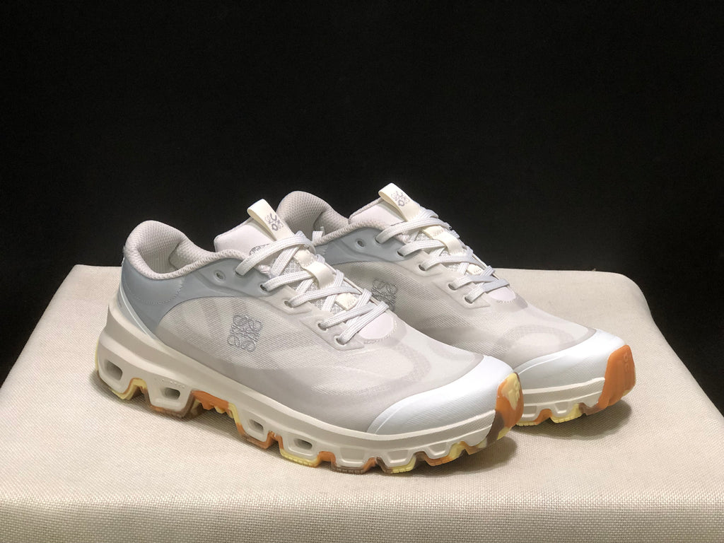 LOEWE x On Running Cloudventure 2.0 Running Shoes Co-Signed Edition Grayish-White