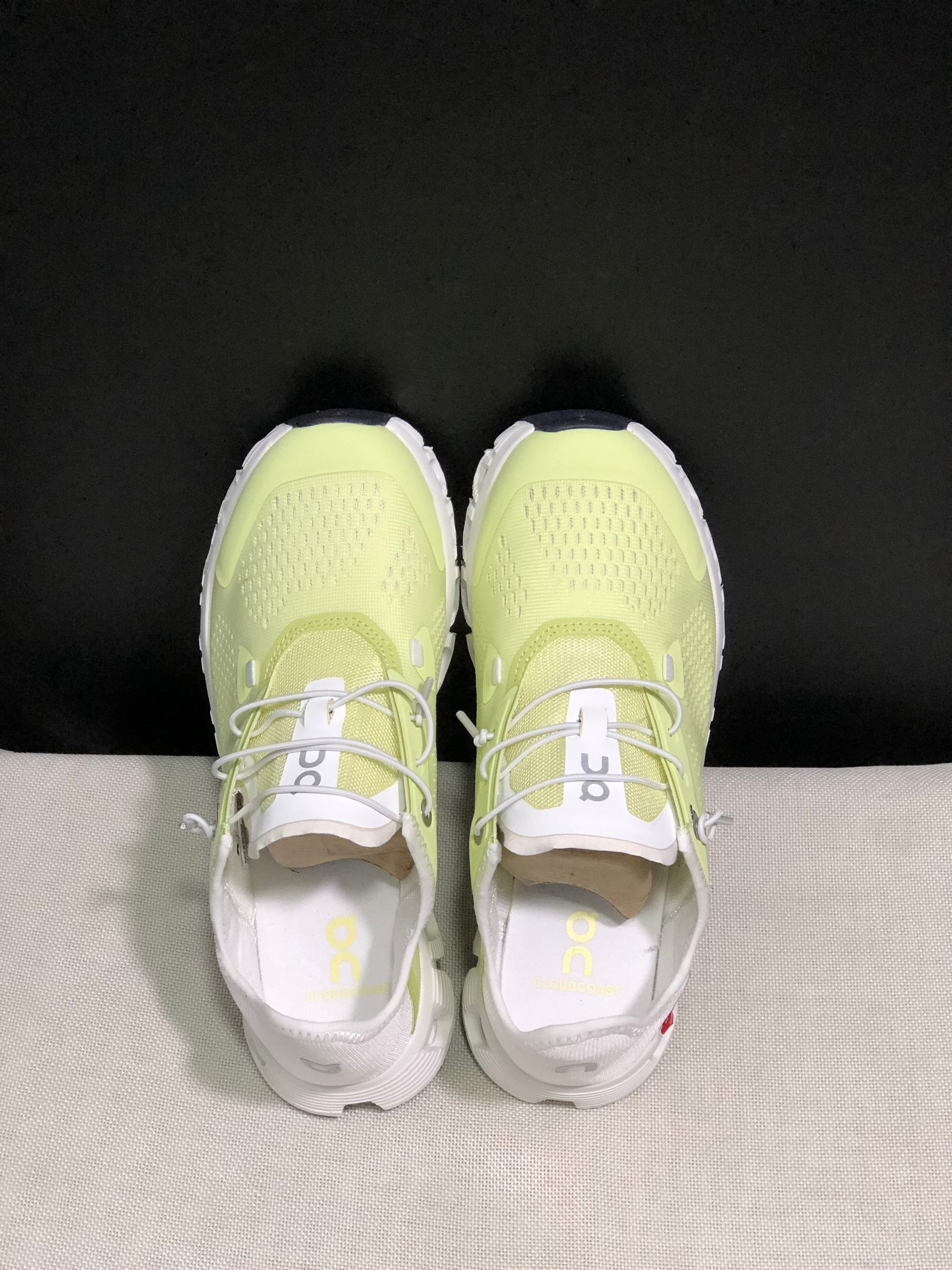 On Running Cloud 5 Coast Convenient And Breathable Running Shoes Light Yellow/White