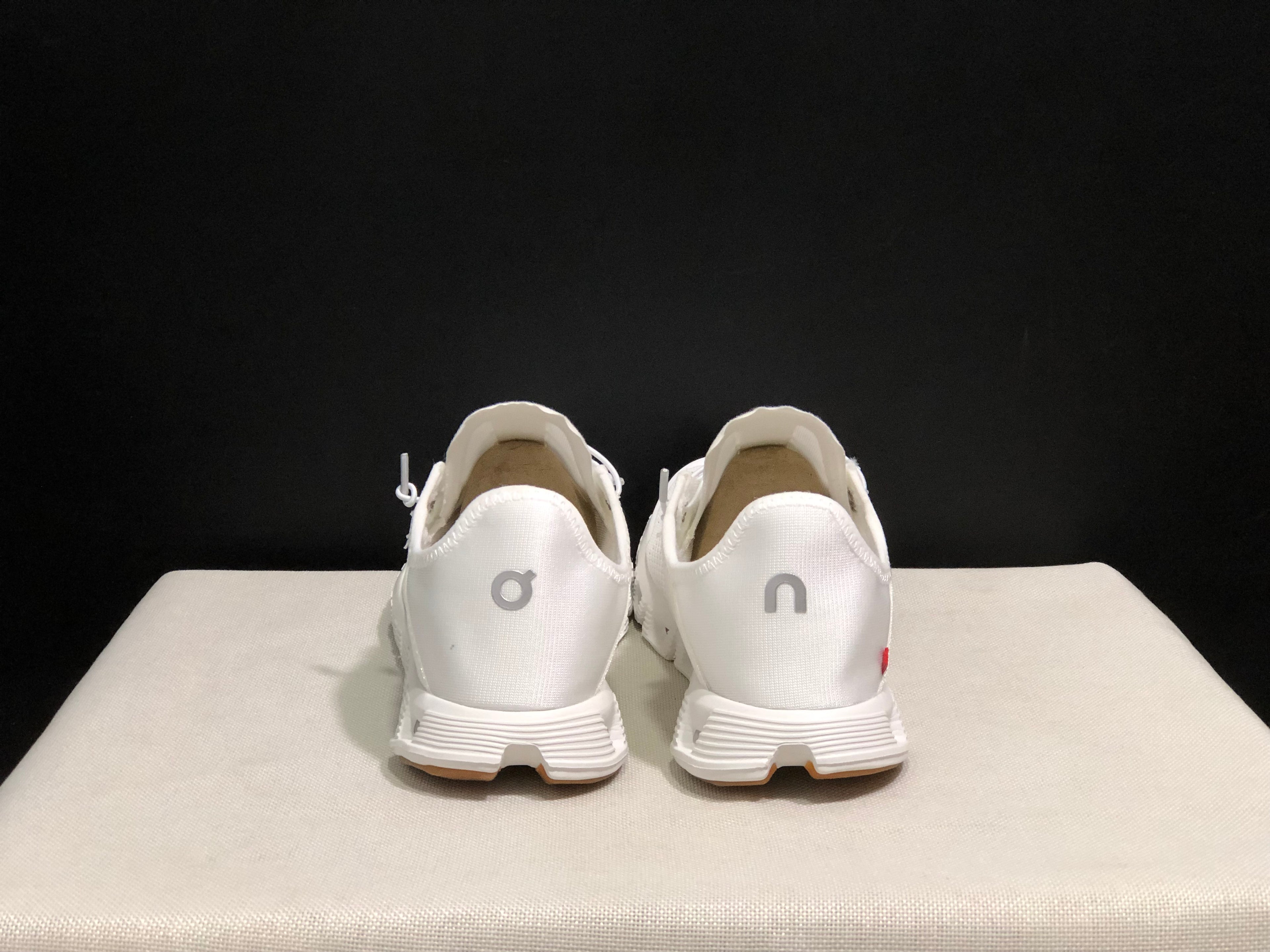 On Running Cloud 5 Coast Convenient And Breathable Running Shoes Pure White
