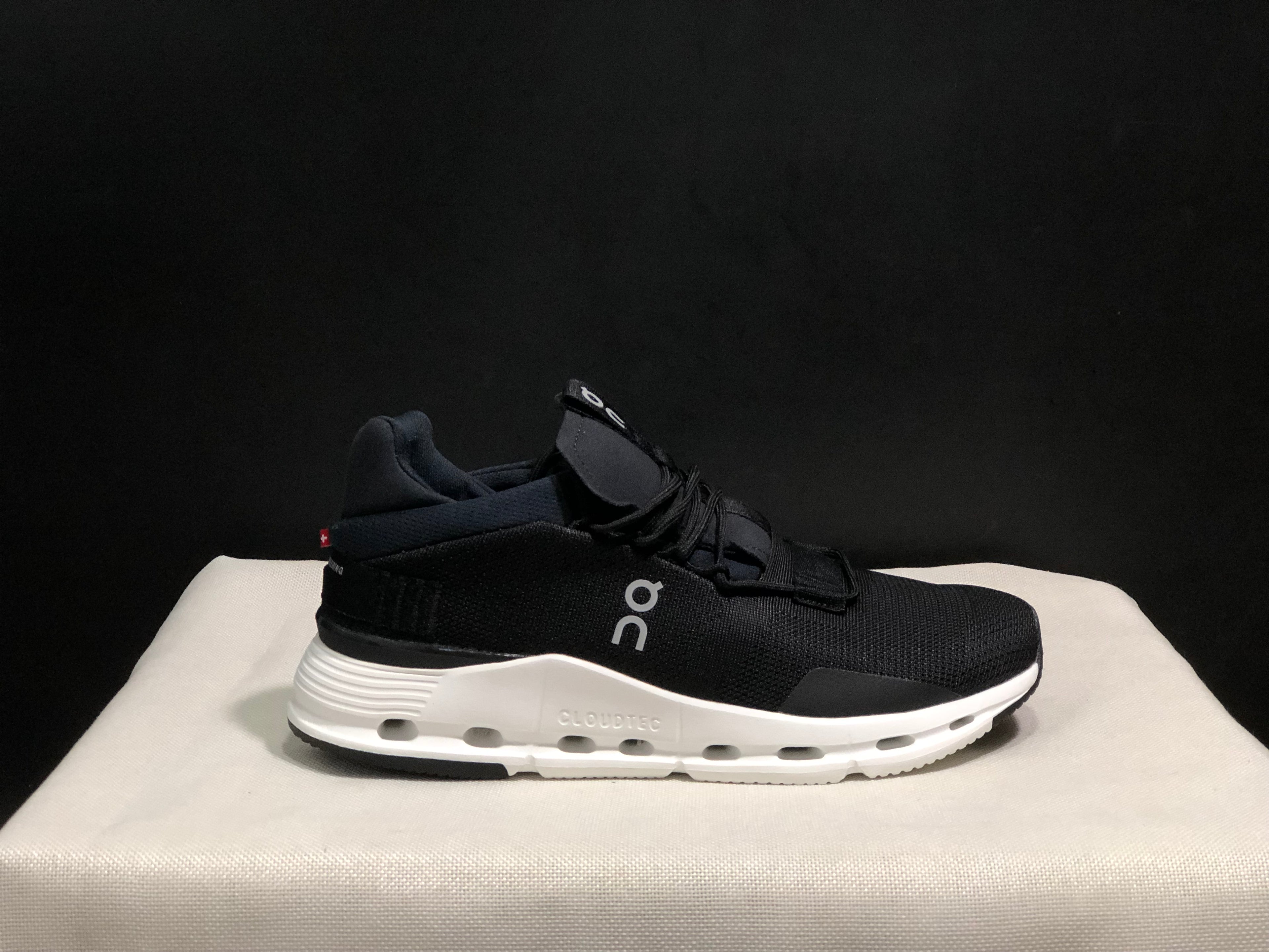 On Running Cloudnova Lightweight Sports Casual Shoes Black