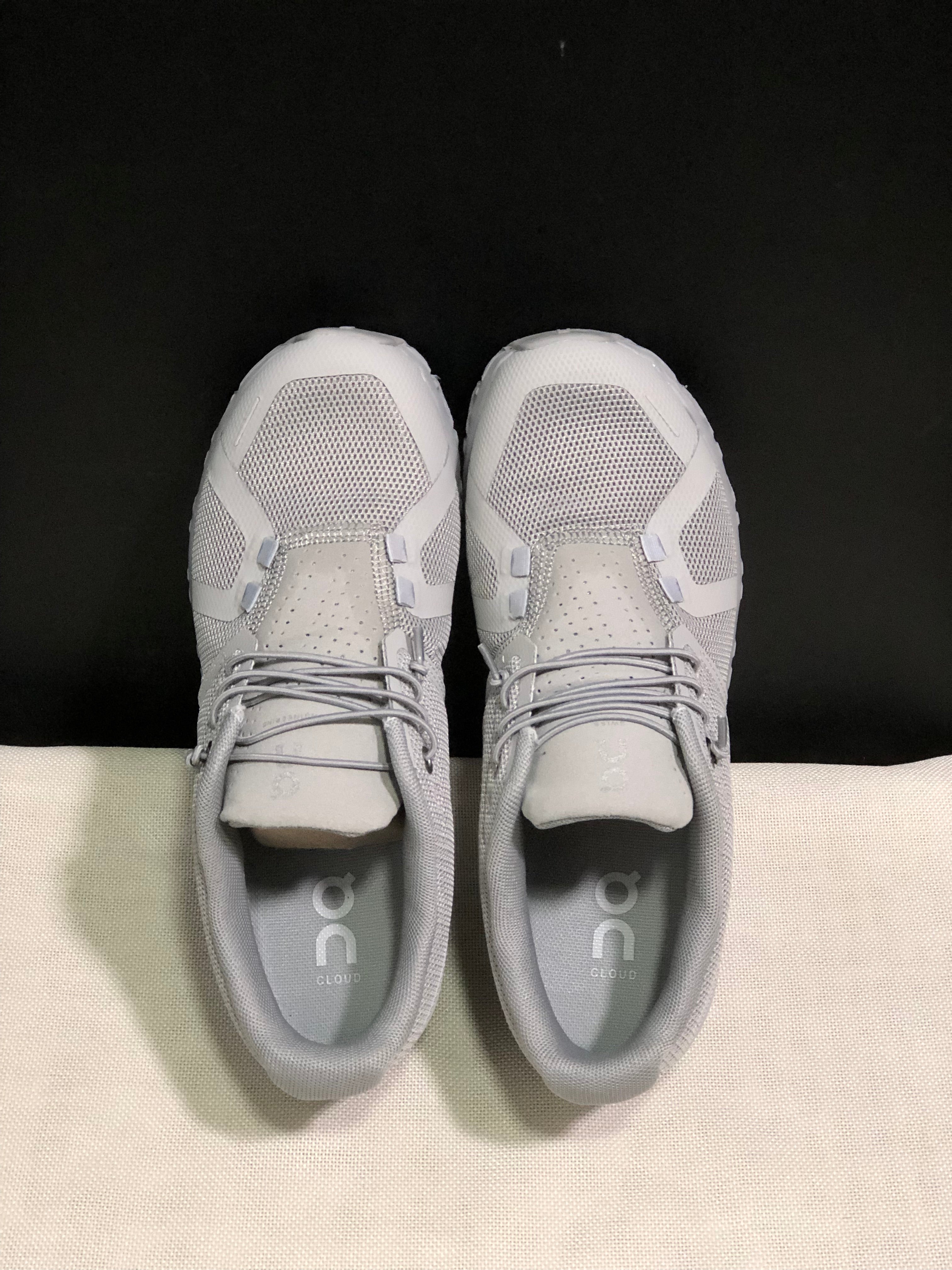 On Running Cloud 5 Lightweight Running Shoes Foggy Ash