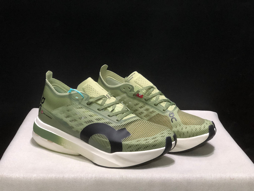 On Running Cloudspike Amplius Shock-Absorbing And Wear-Resistant Marathon Road Running Shoes Green