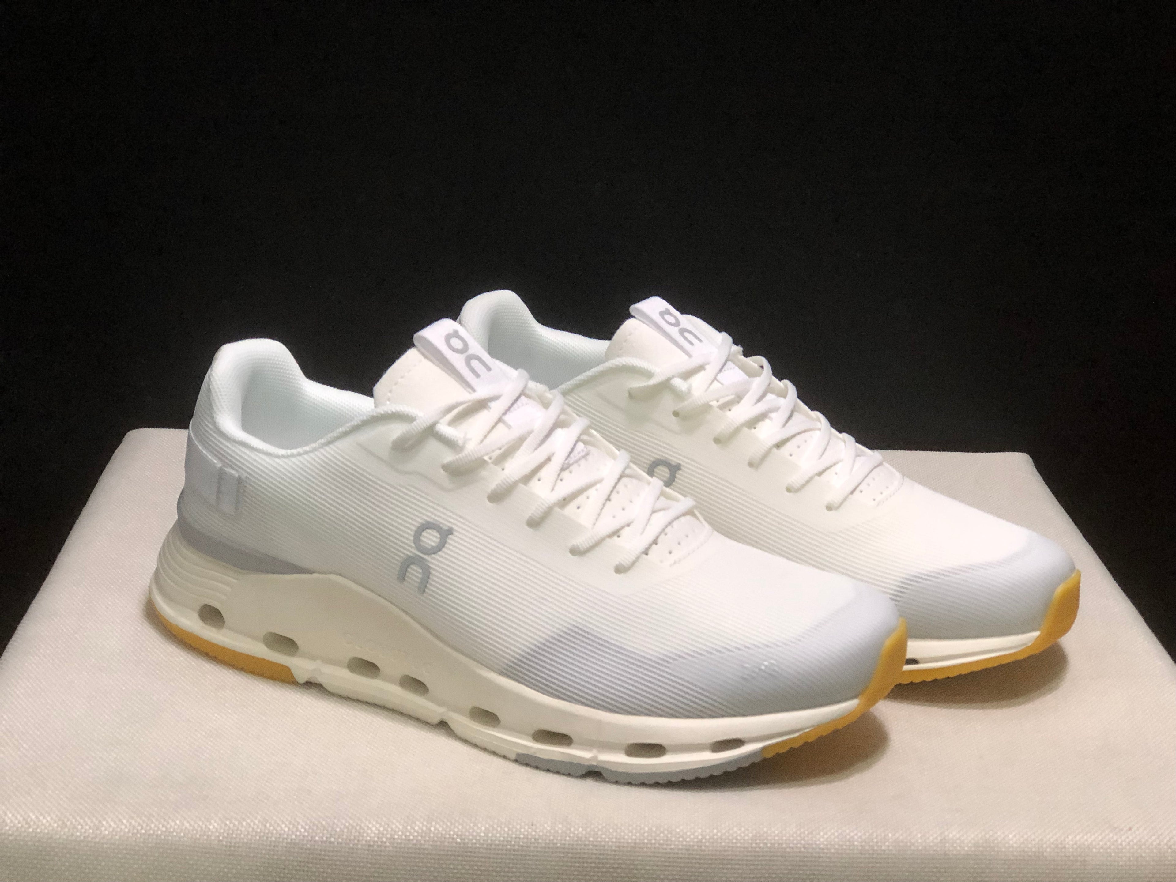On Running Cloudnova Form 2 Fashionable Casual Running Shoes White/Ivory
