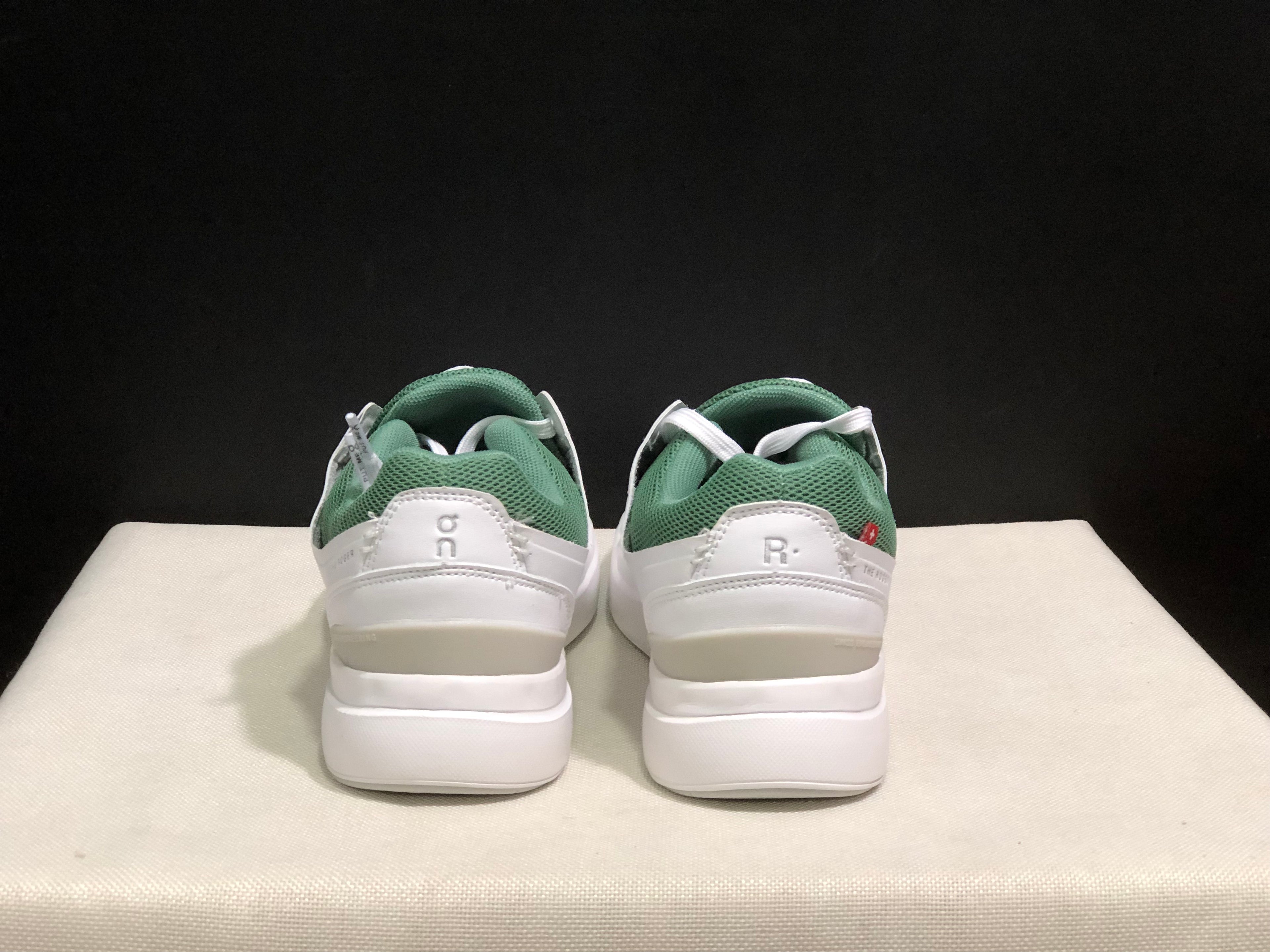 On Running The Roger Spin Board Shoes White/Green