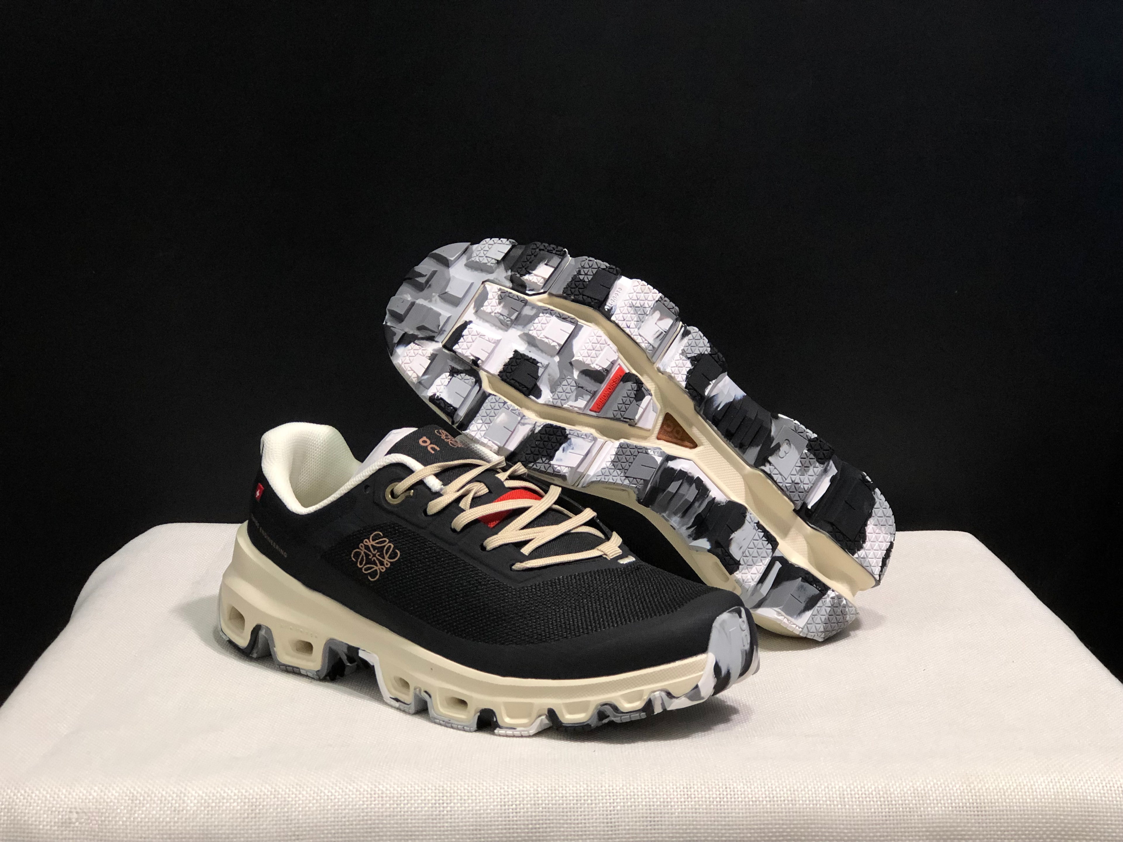LOEWE x On Running Cloudventrure Fashion Sports Shoes Collaboration Edition Black/Ivory