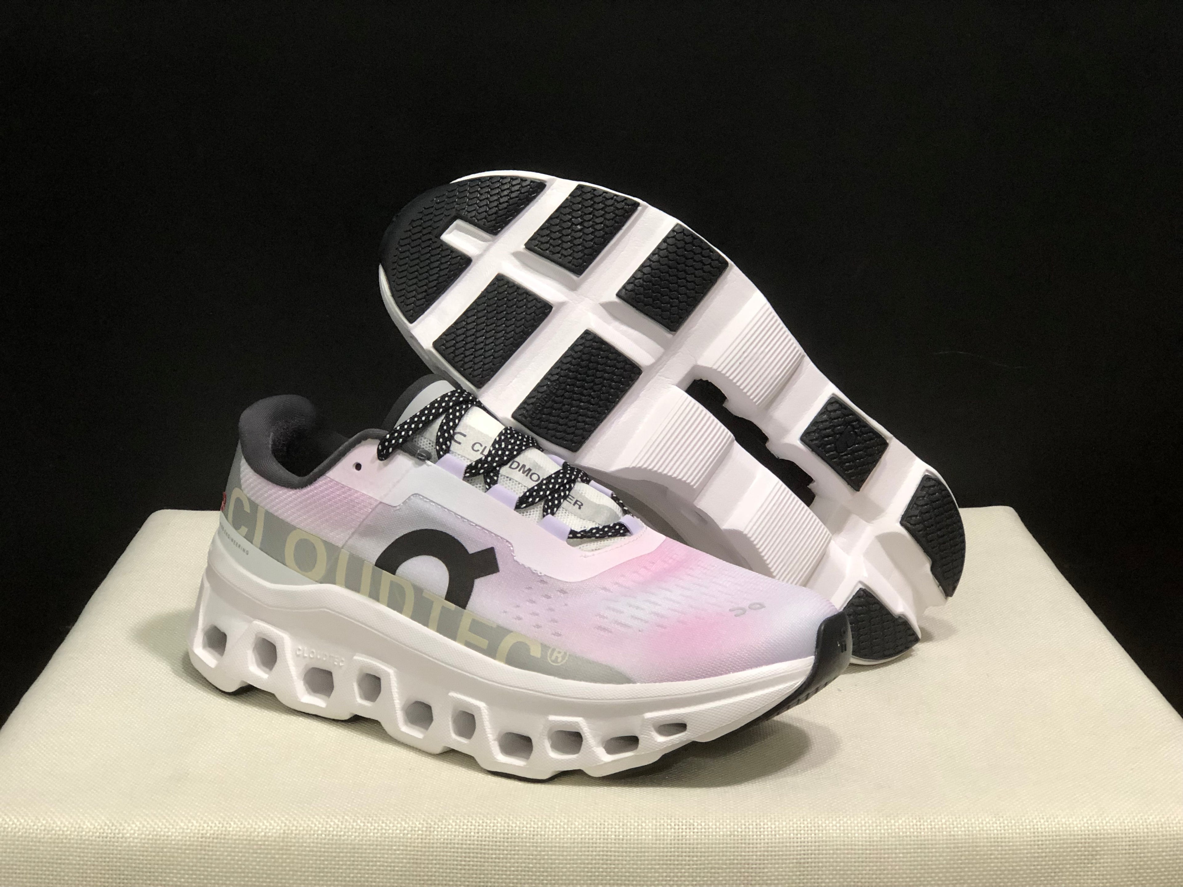 On Running Cloudmonster Anti-Slip Running Shoes Pinkish Purple/White