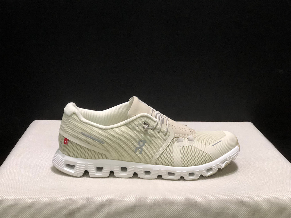 On Running Cloud 5 Lightweight Running Shoes Cream/Sand