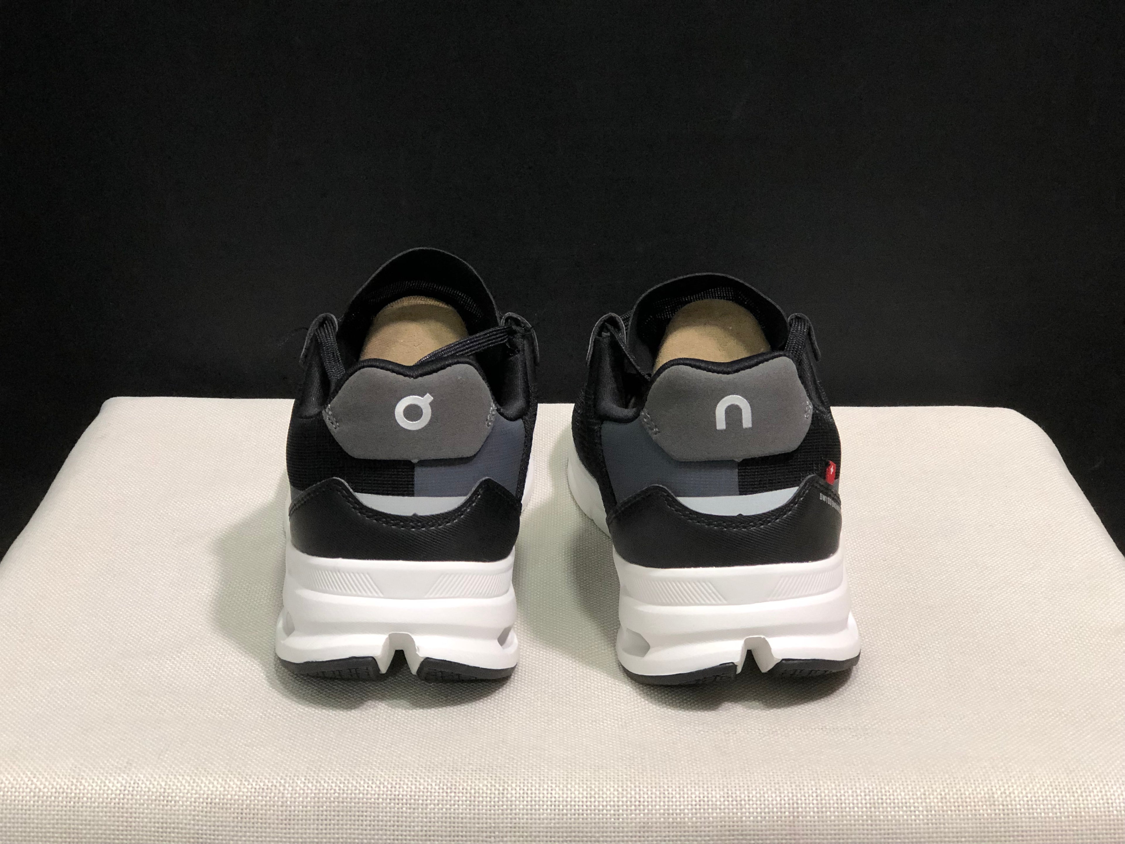On Running Cloudrift Comfortable And Versatile Sports Casual Shoes Black/White