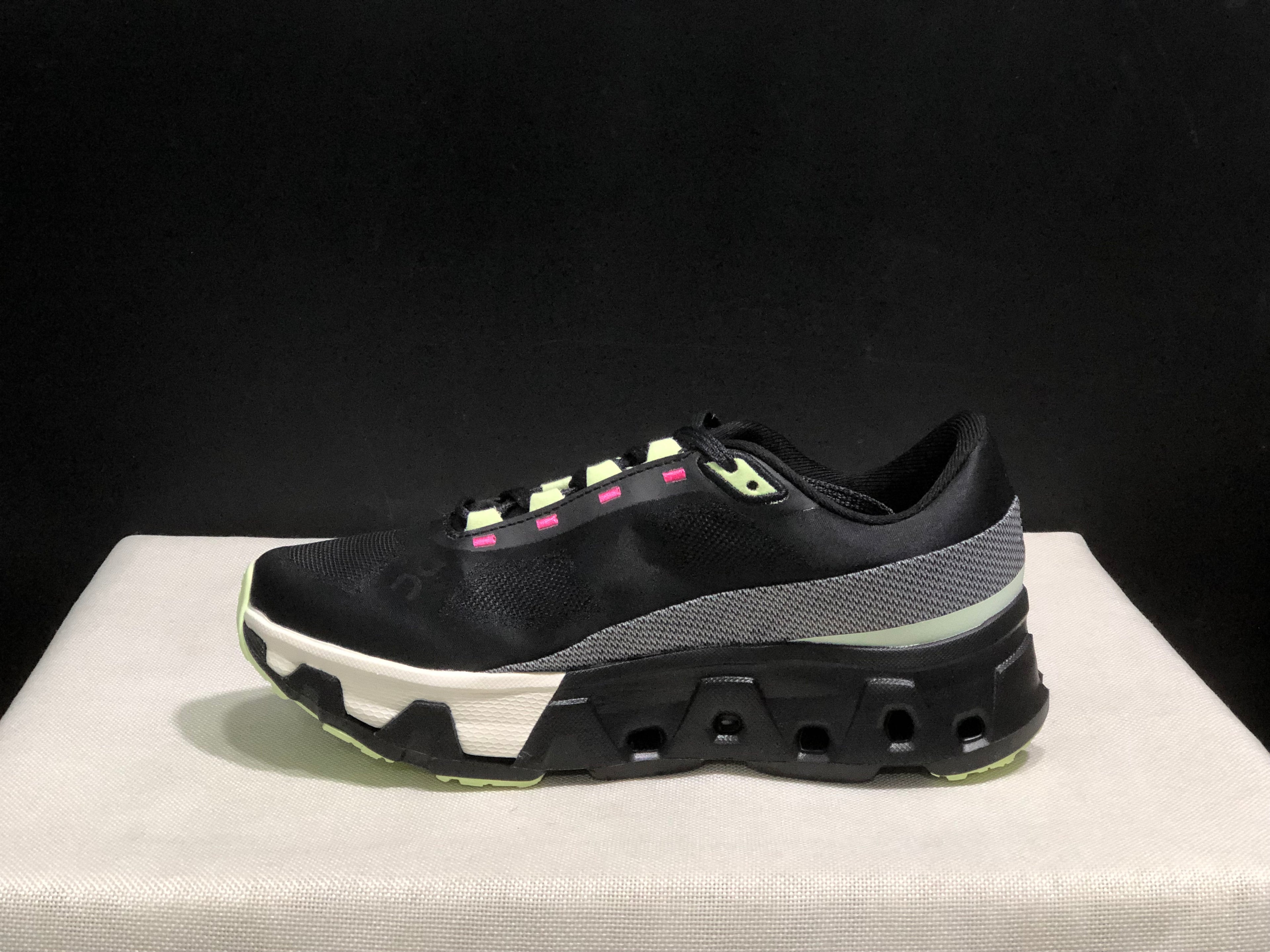 On Running Cloudmonster Hyper Black/White Running Shoes