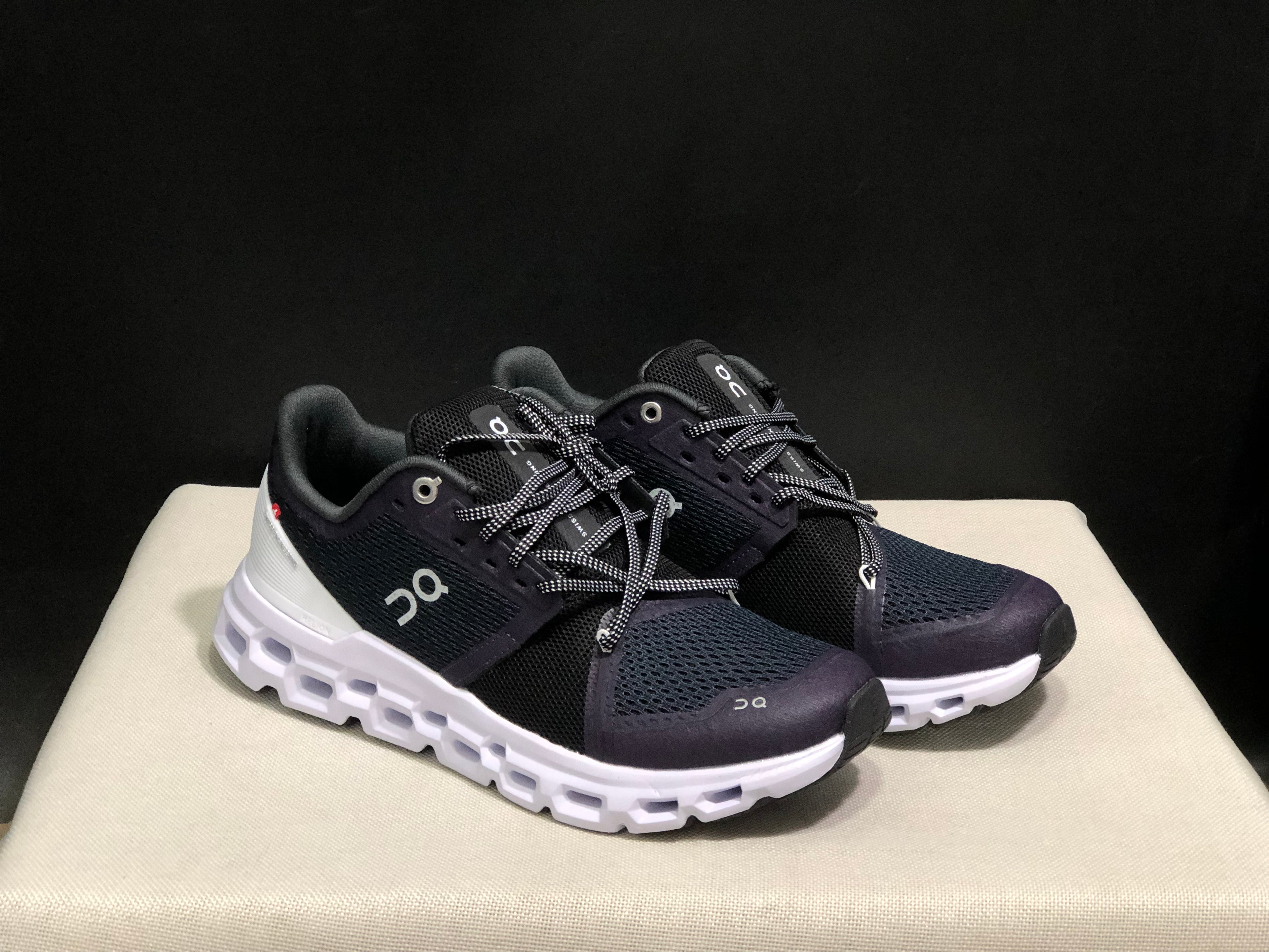 On Running Cloudstratus Shock-Absorbing And Breathable Running Shoes Black/Dark Purple