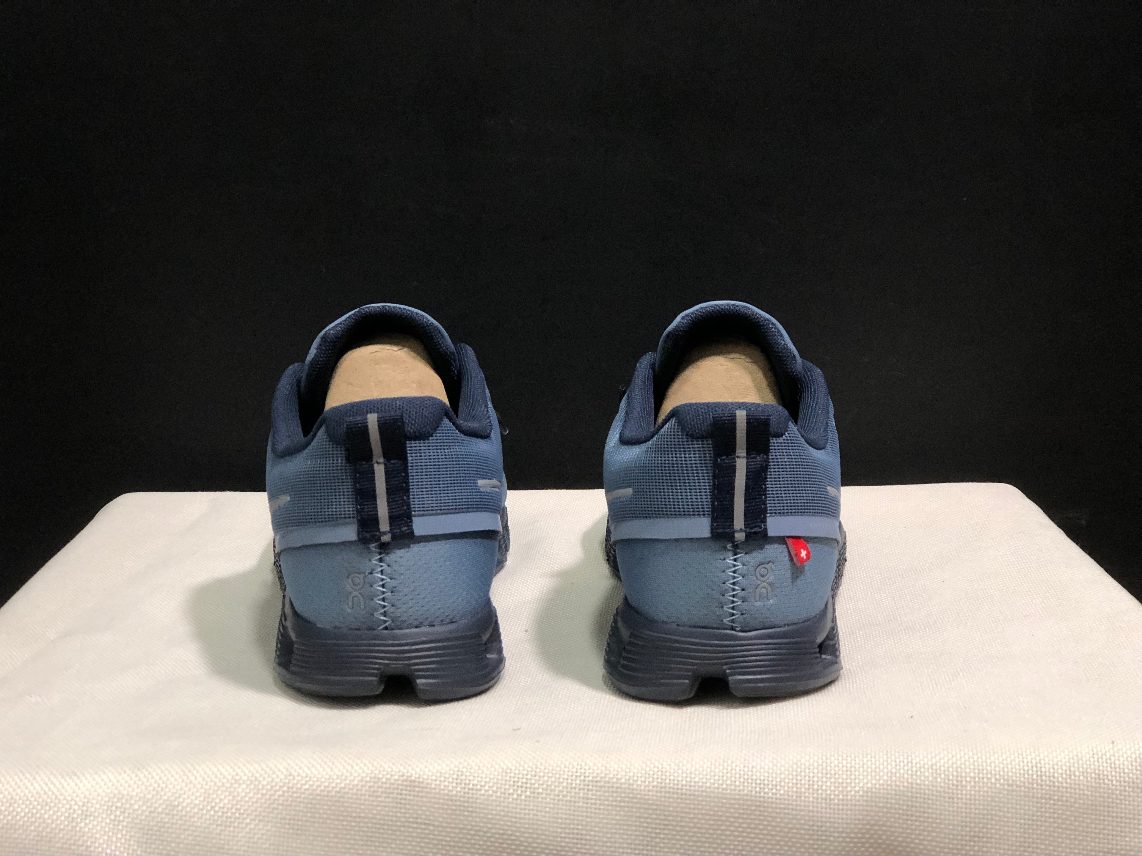 On Running Cloud 5 Lightweight Midnight Blue Running Shoes