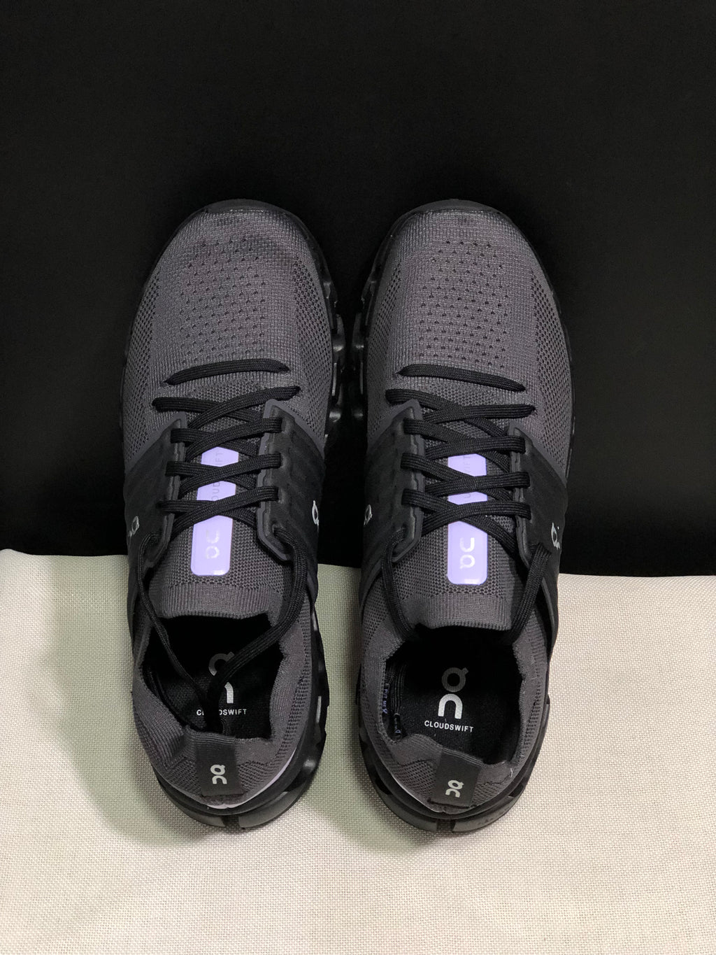 On Running Cloudswift 3 Trendy And Comfortable Running Shoes Dark Grey/Black