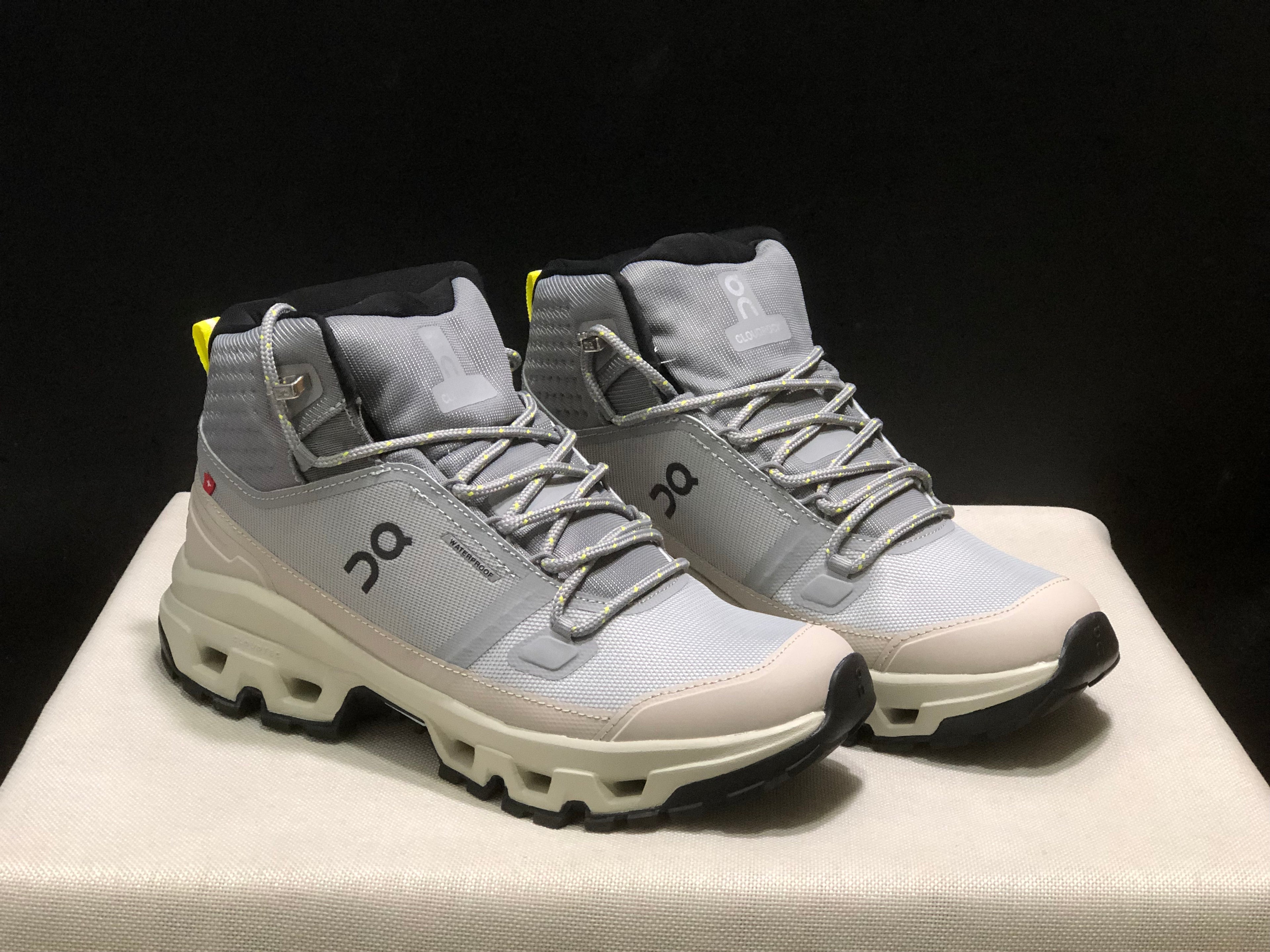 On Running Cloudrock Mid WP High-Top Hiking Shoes Alloy/Ice