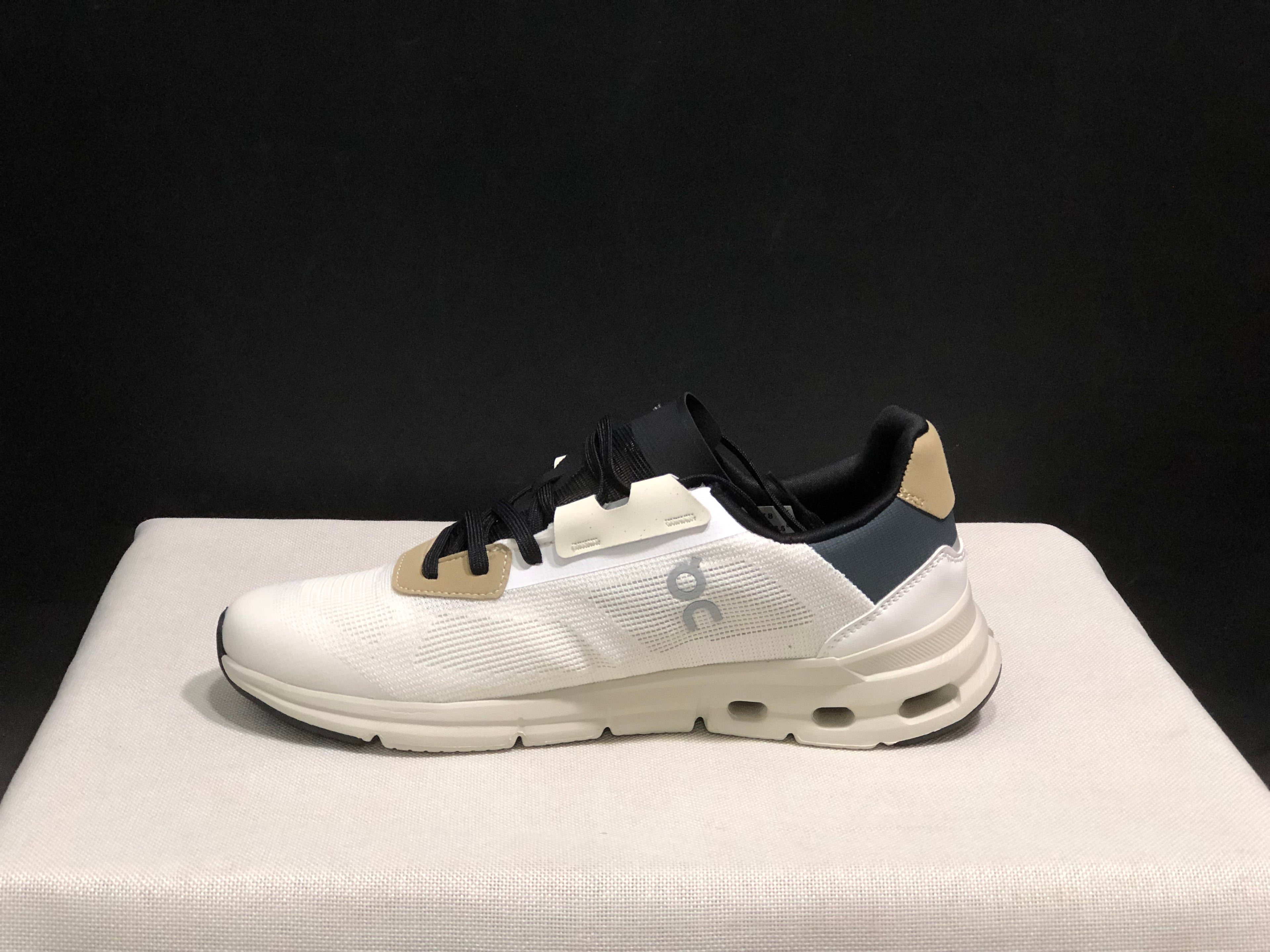 On Running Cloudrift Comfortable And Versatile Sports Casual Shoes Ivory Midnight