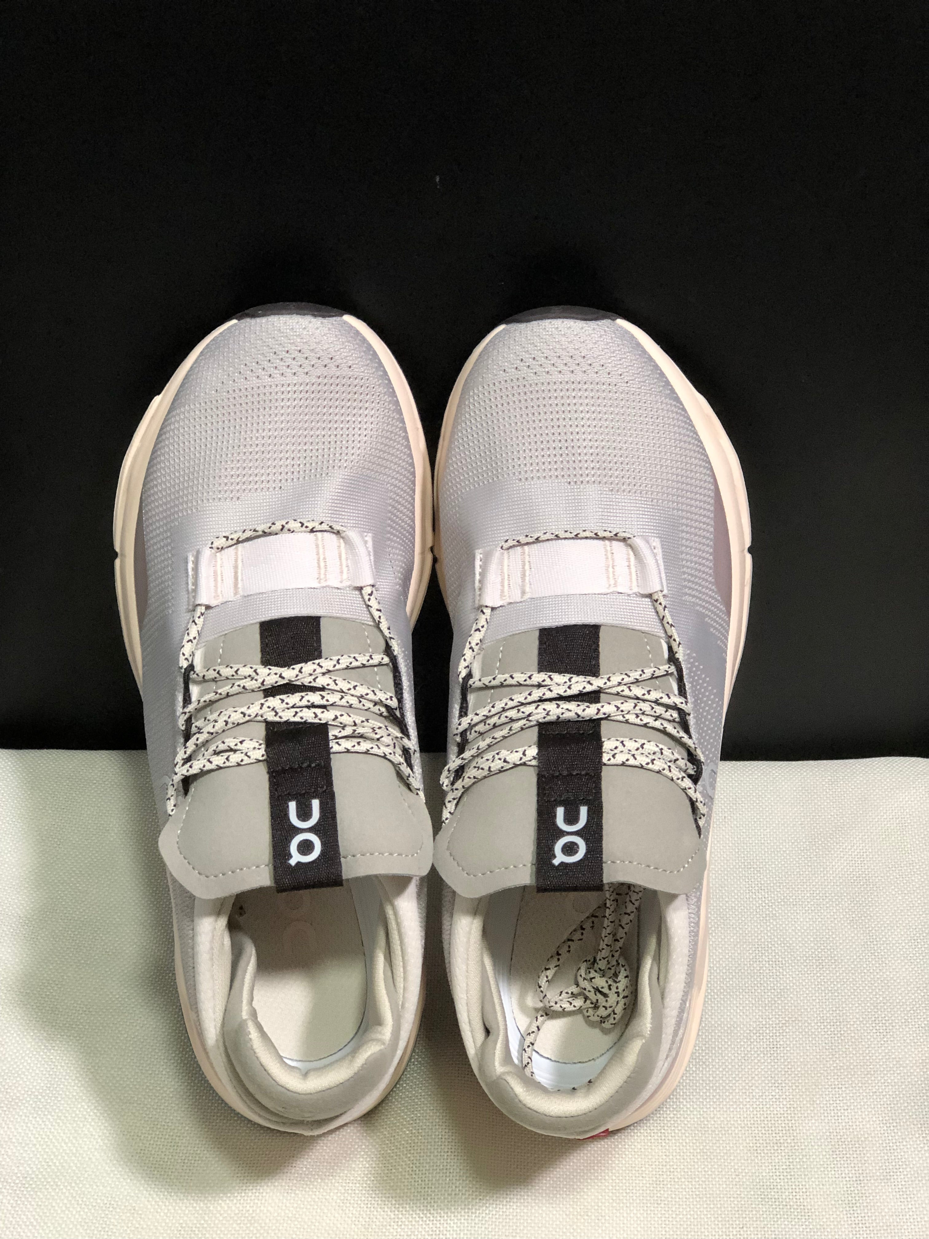 On Running Cloudnova Lightweight Sports Casual Shoes Light Grey