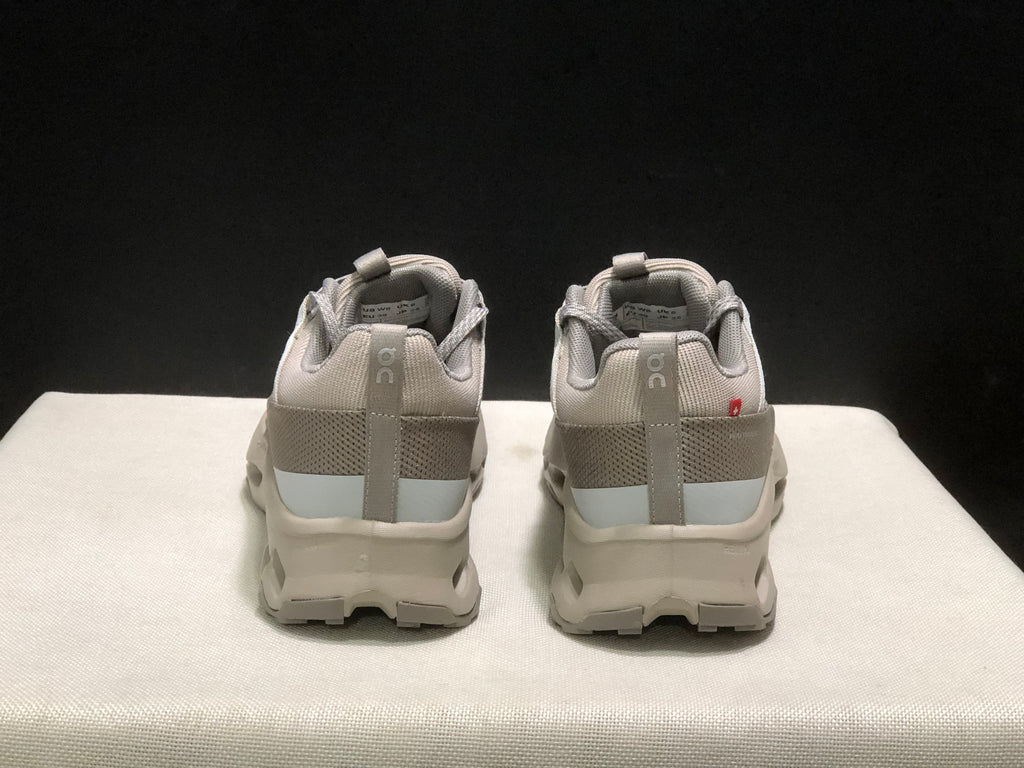 On Running Cloudhorizon Comfortable Hiking Shoes White/Light Brown