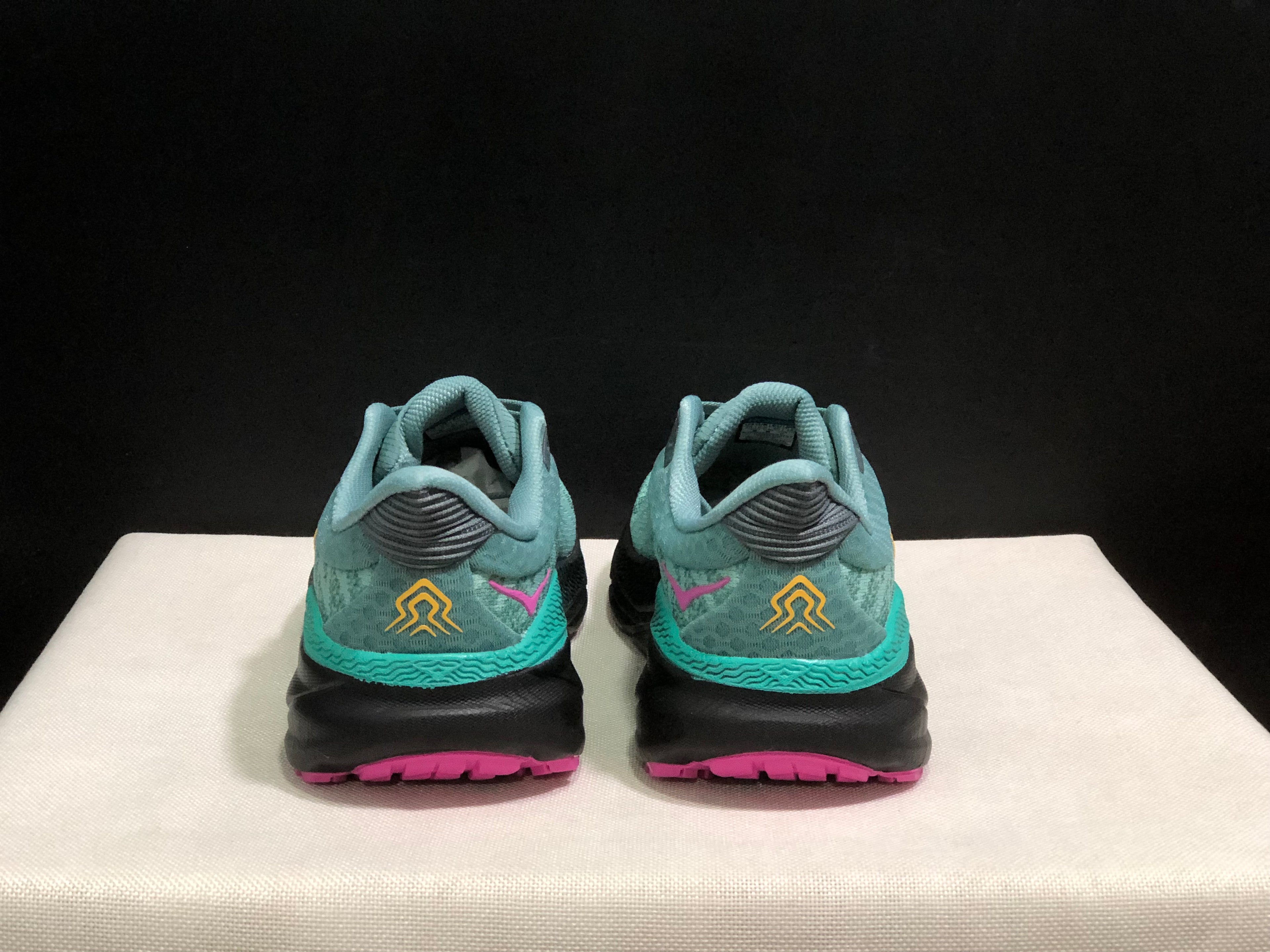 Hoka One One Challenger 7 Shock-absorbing Breathable Running Shoes Teal Sneakers