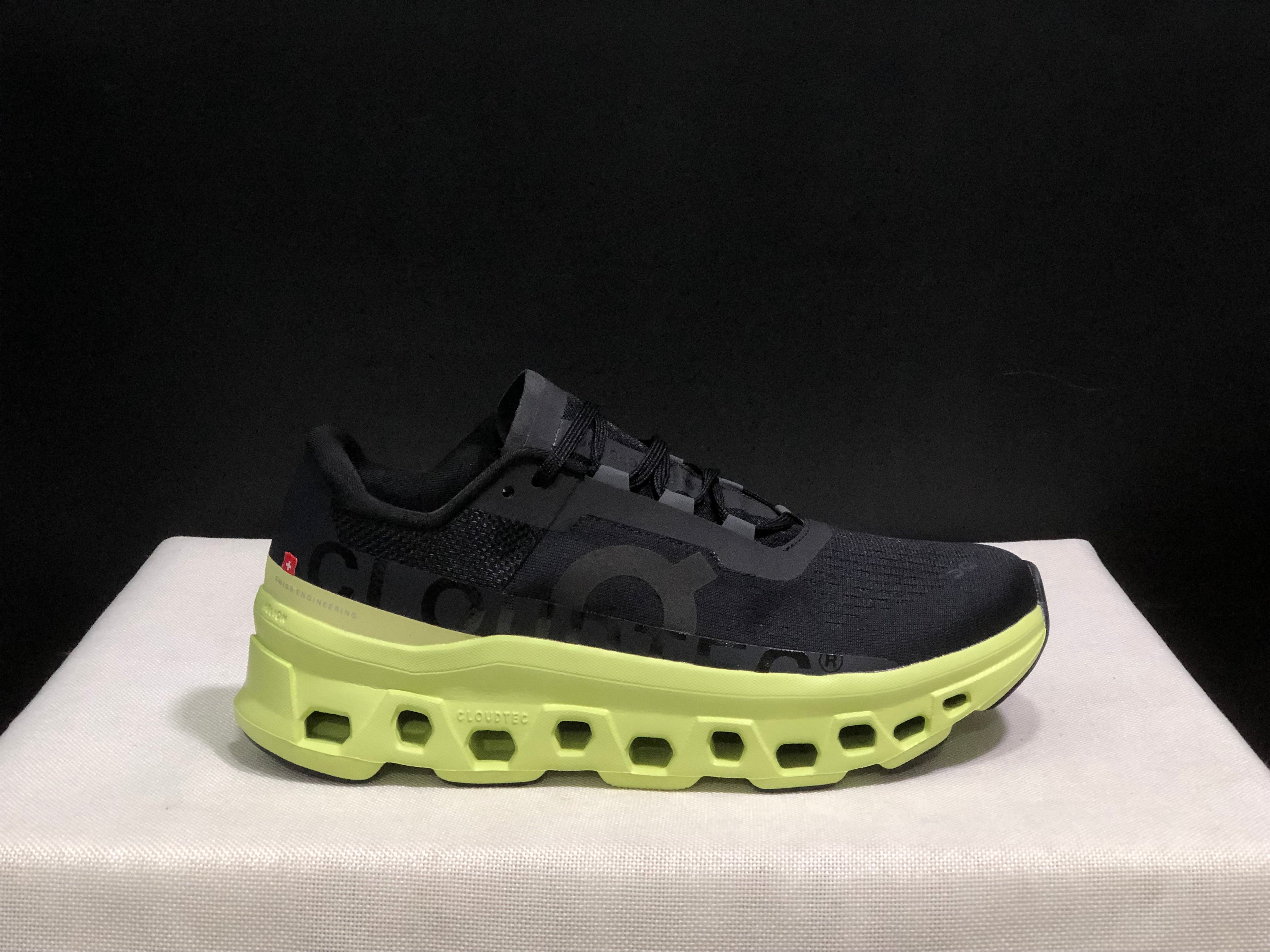 On Running Cloudmonster Anti-Slip Running Shoes Black/Acaia