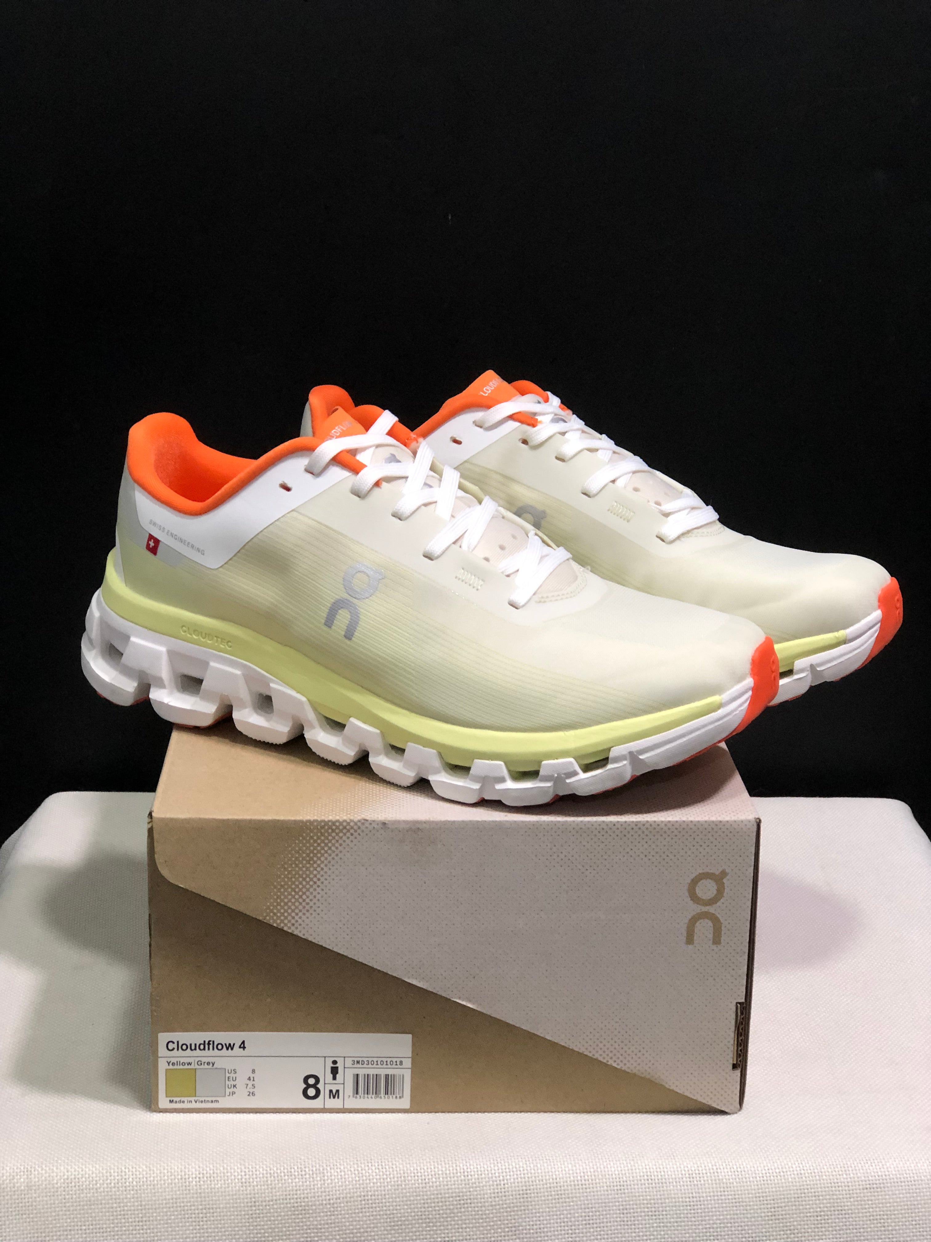 On Running Cloudflow 4 Shock-Absorbing And Wear-Resistant Running Shoes White/Hay