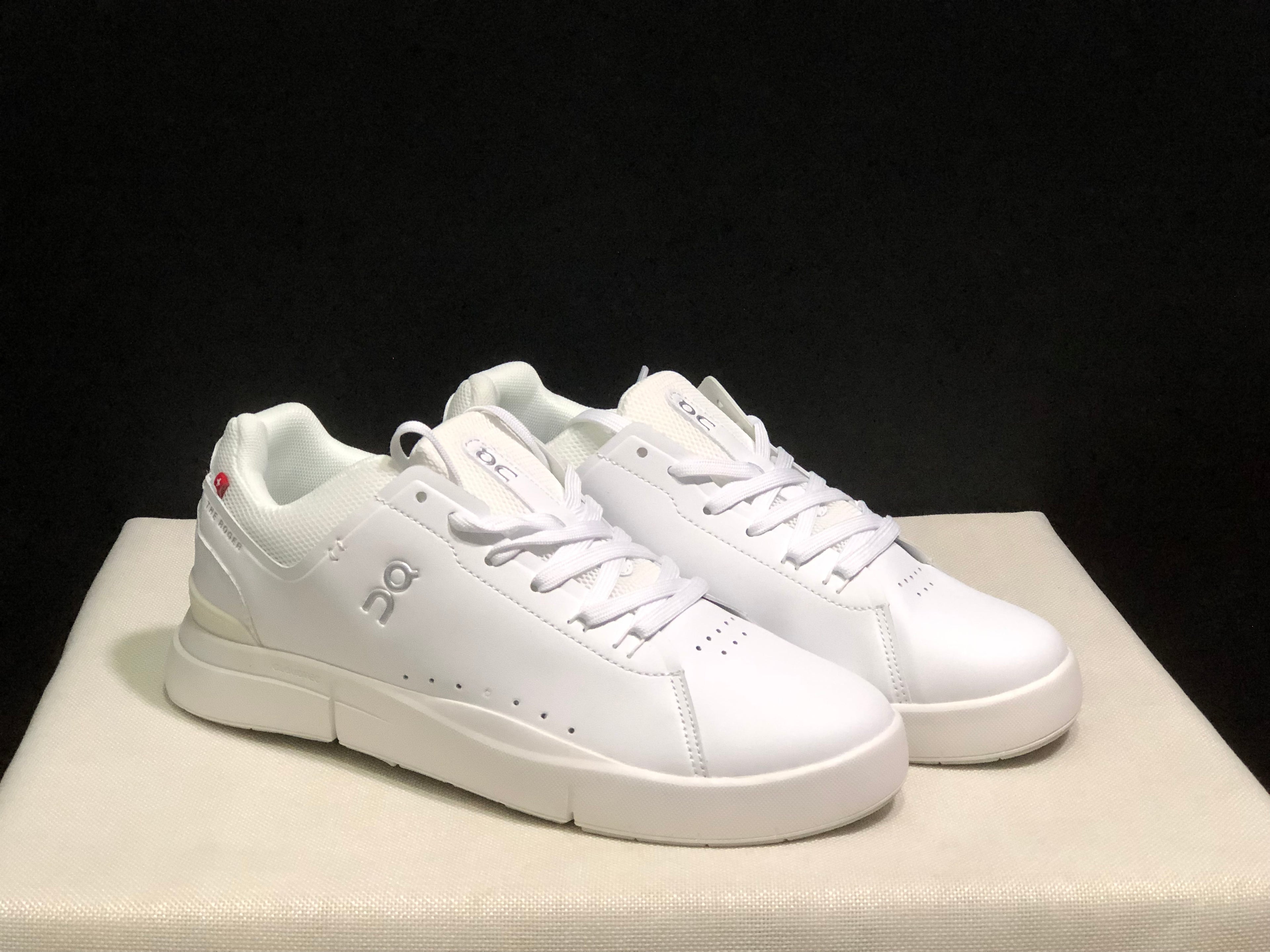 On Running The Roger Spin Board Shoes All White