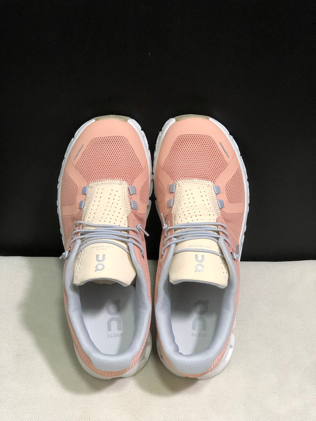 On Running Cloud 5 Lightweight Running Shoes Rose/Shell Powder