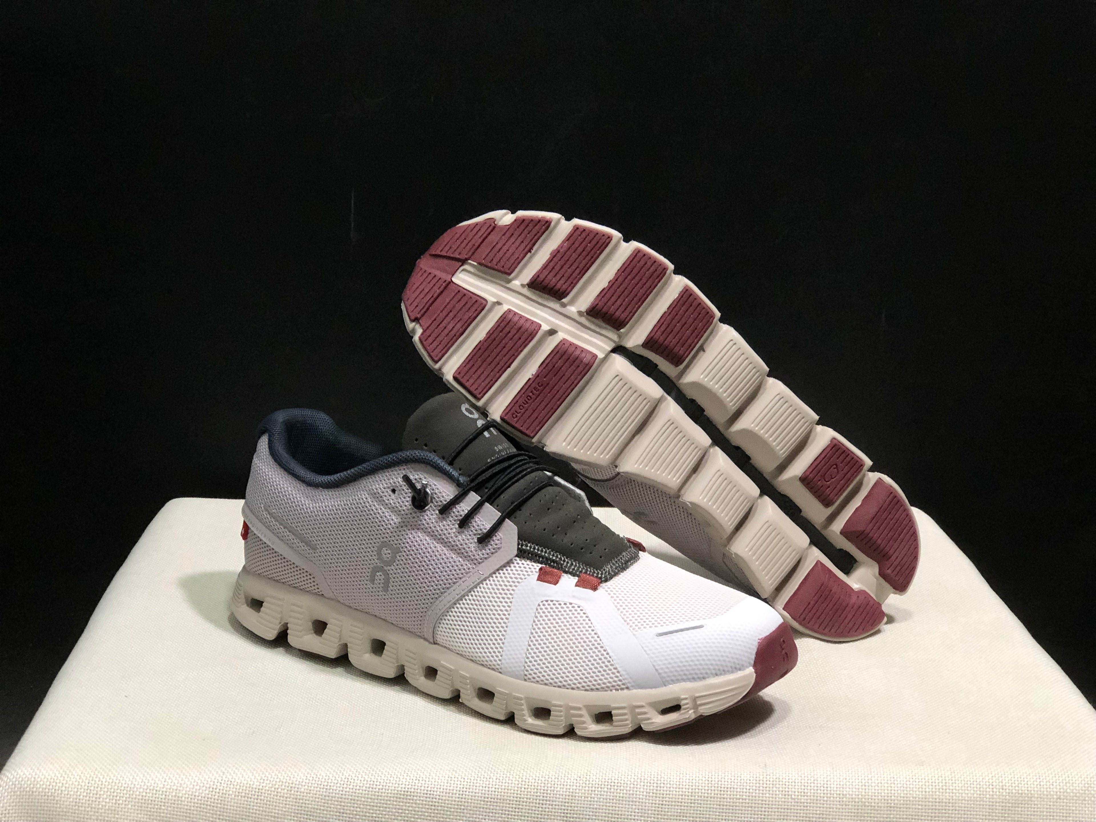 On Running Cloud 5 Lightweight Running Shoes Pearl Frost/Light Grey