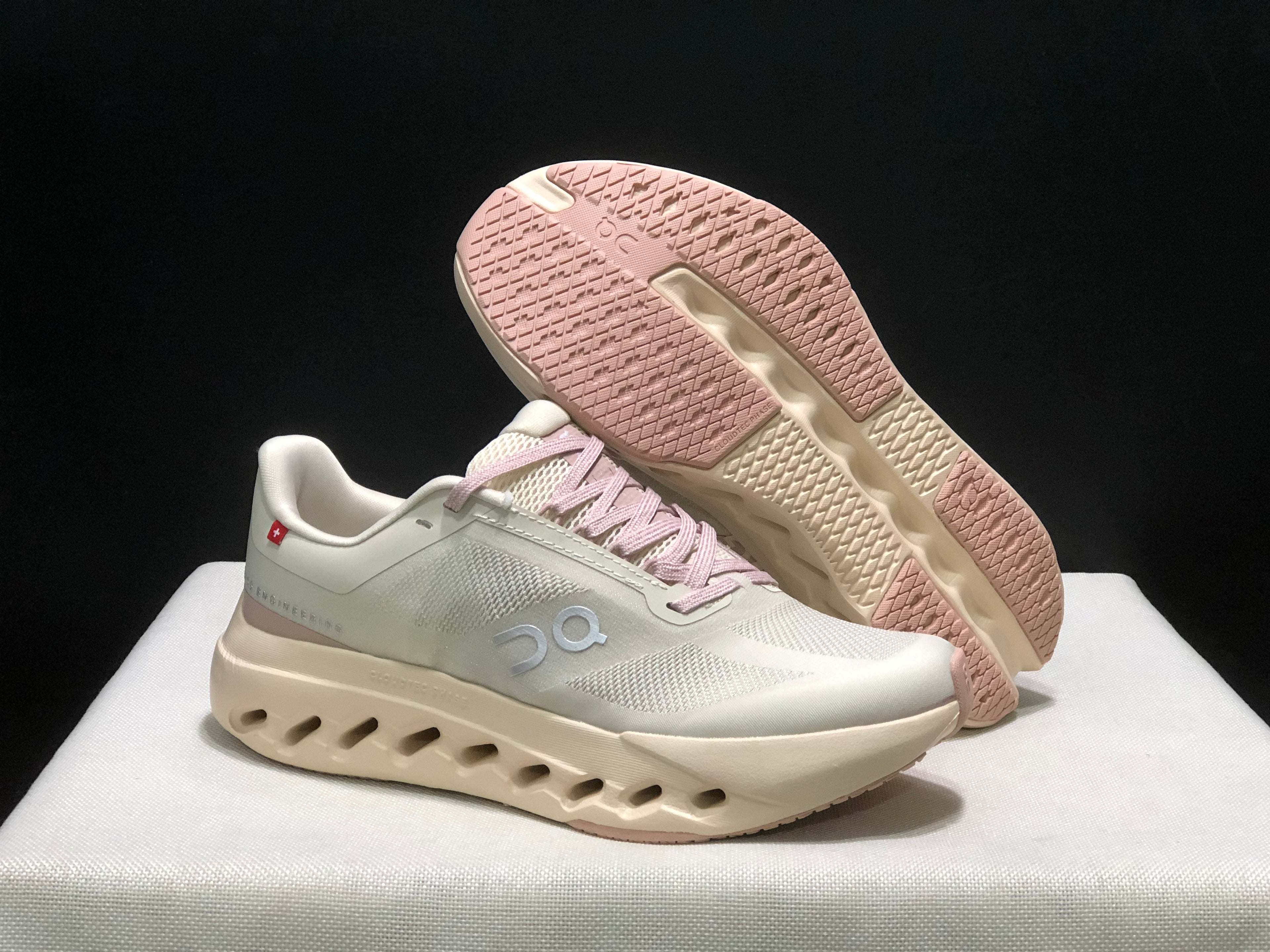 On Running Cloudsurfer Next Casual Running Shoes Moonlight/Powder