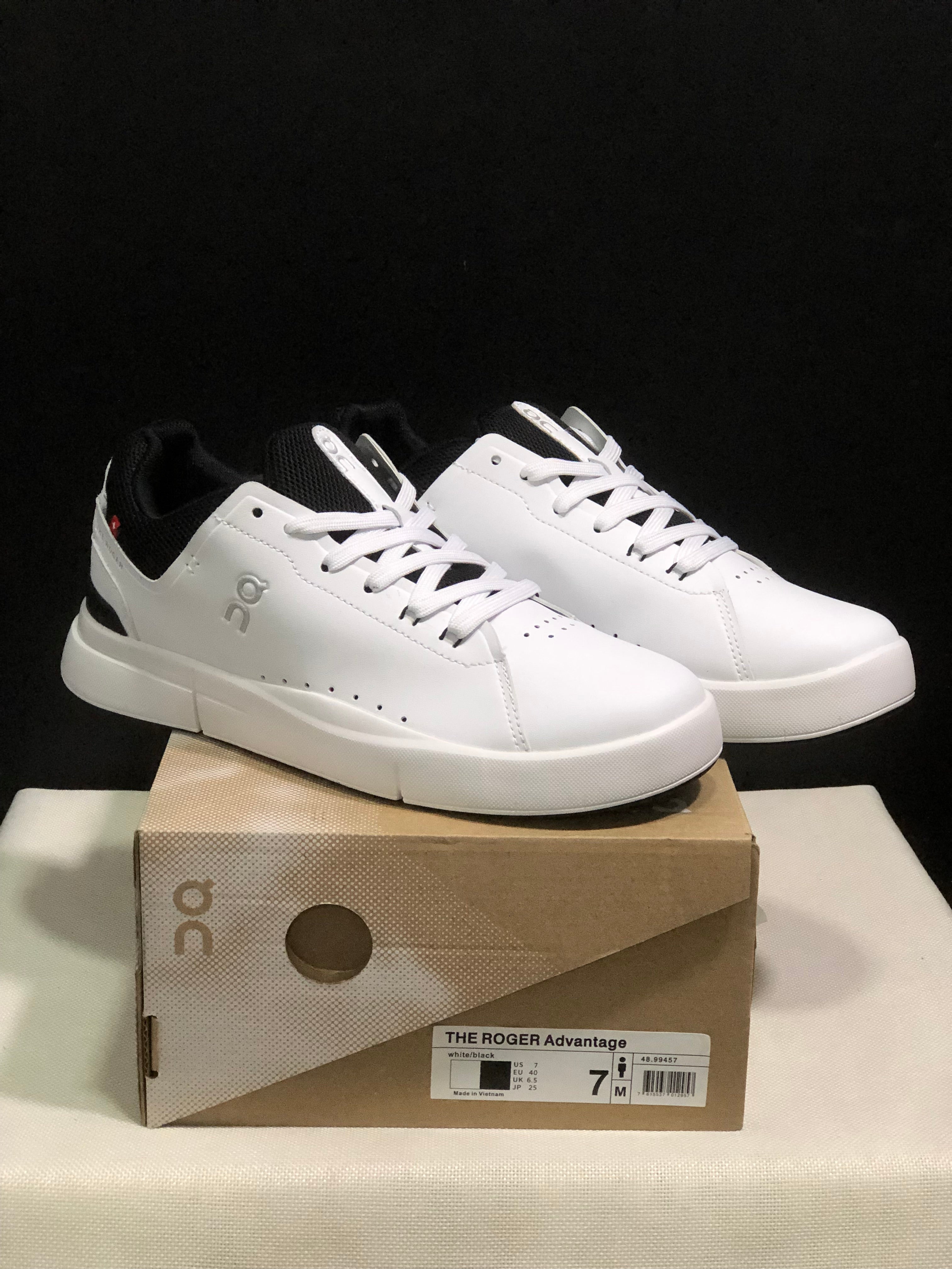 On Running The Roger Spin Board Shoes White/Black