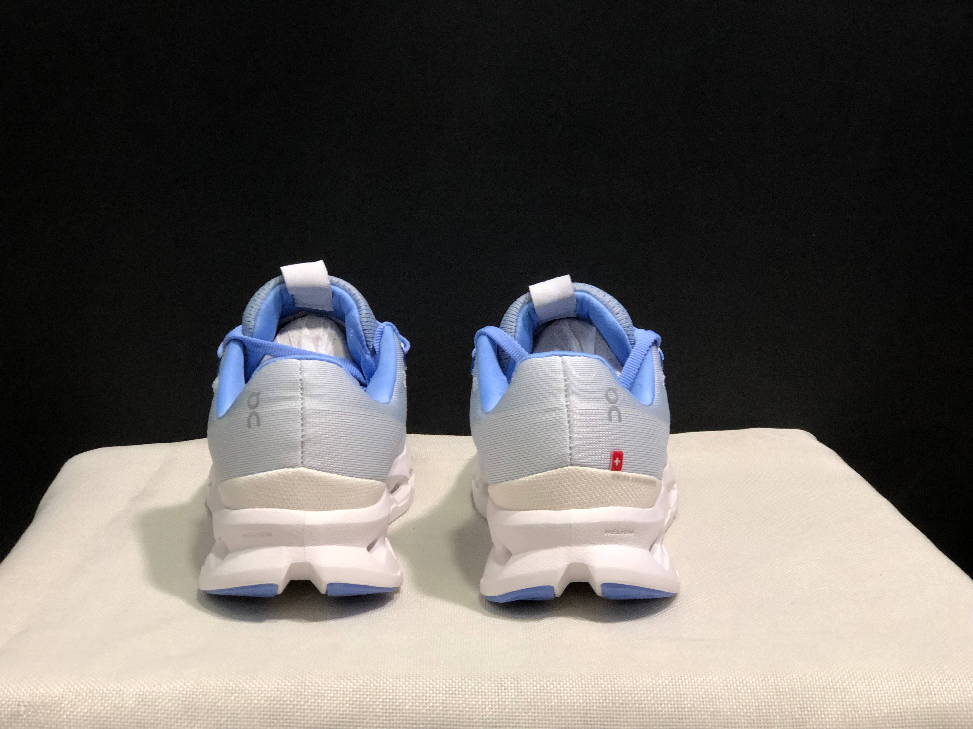 On Running Cloudsurfer Training Anti-Slip Running Shoes Light Blue/White
