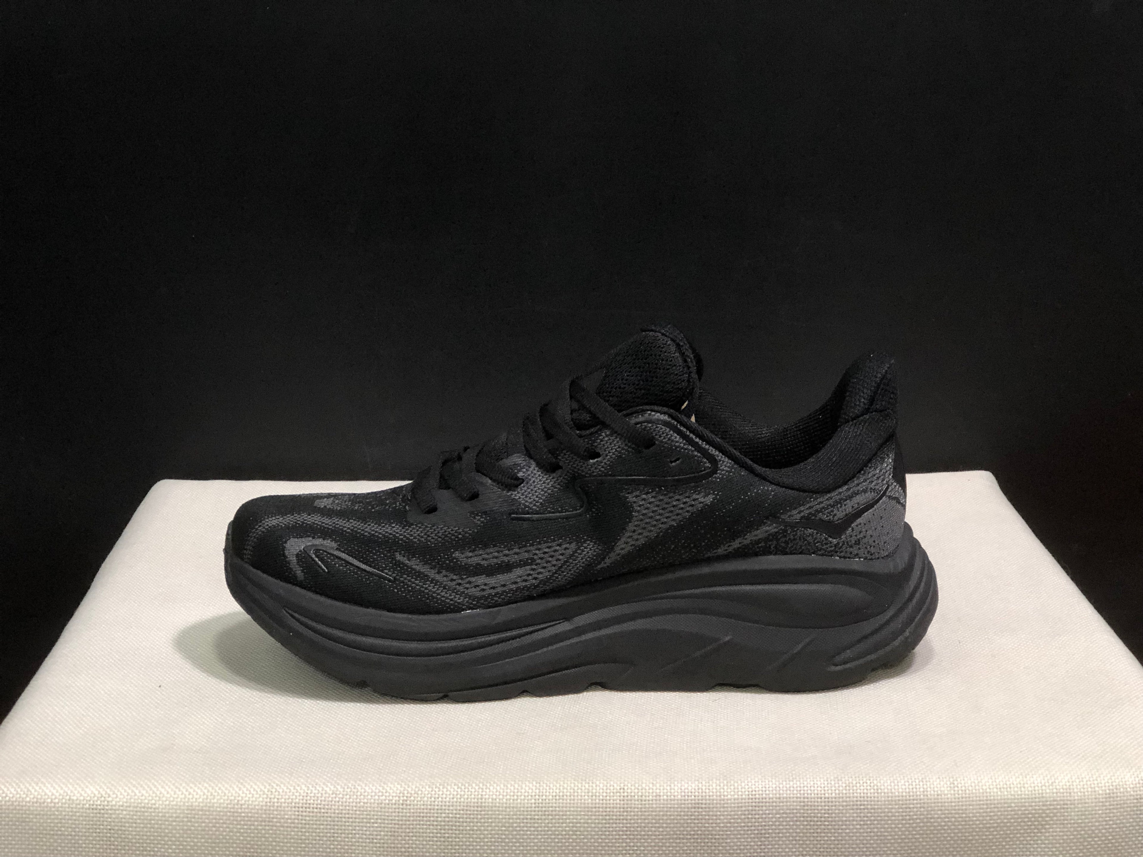 Hoka One One Clifton 10 Fashion Shoes Sneakers Black