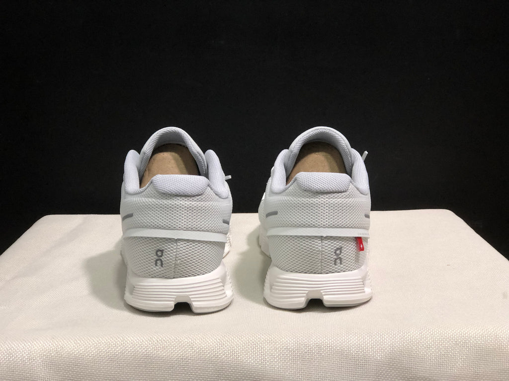 On Running Cloud 5 Lightweight Running Shoes White Asphait
