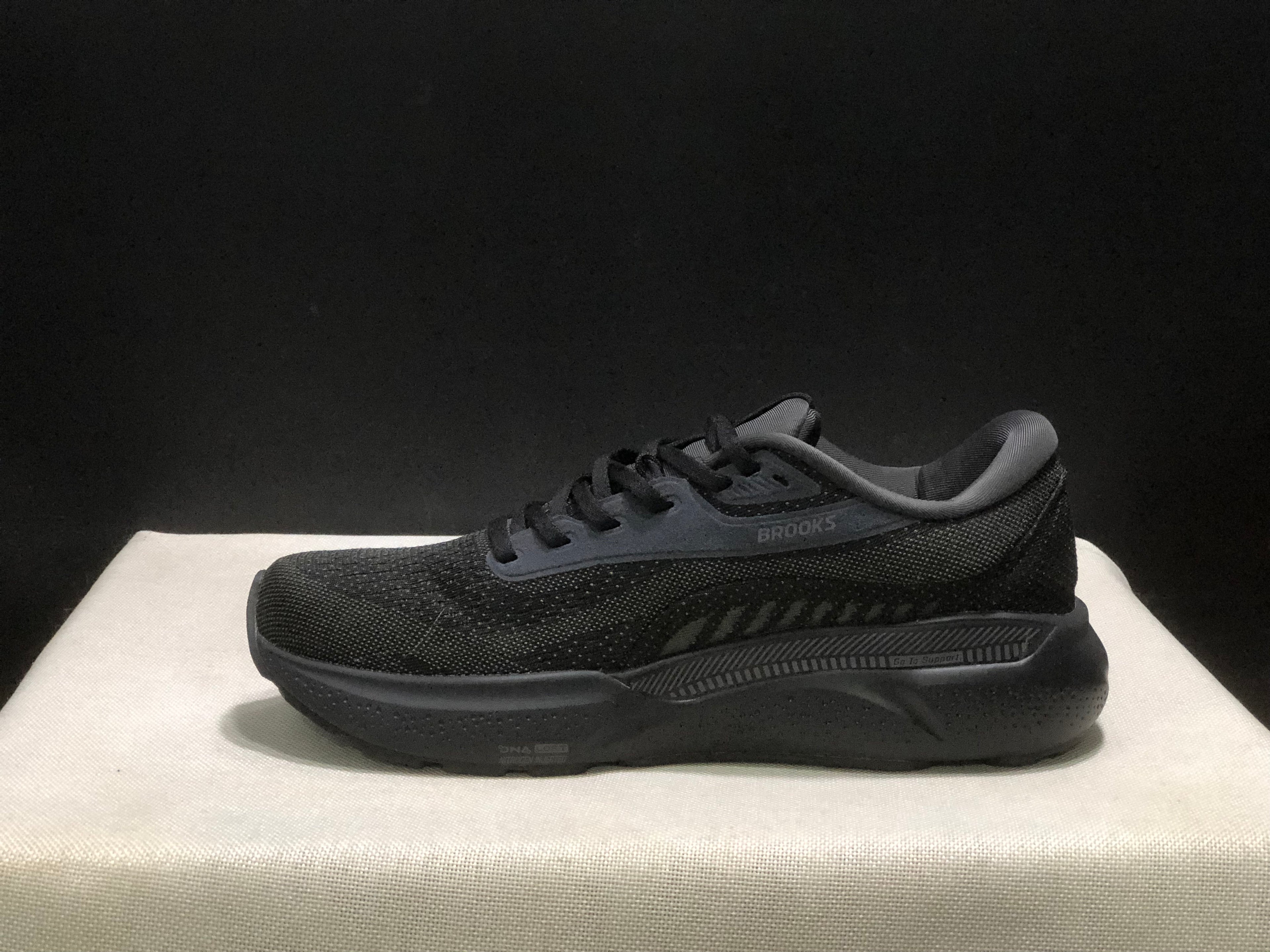 Brooks Adrenaline GTS 24 Casual Running Shoes Black/Black/Ebony
