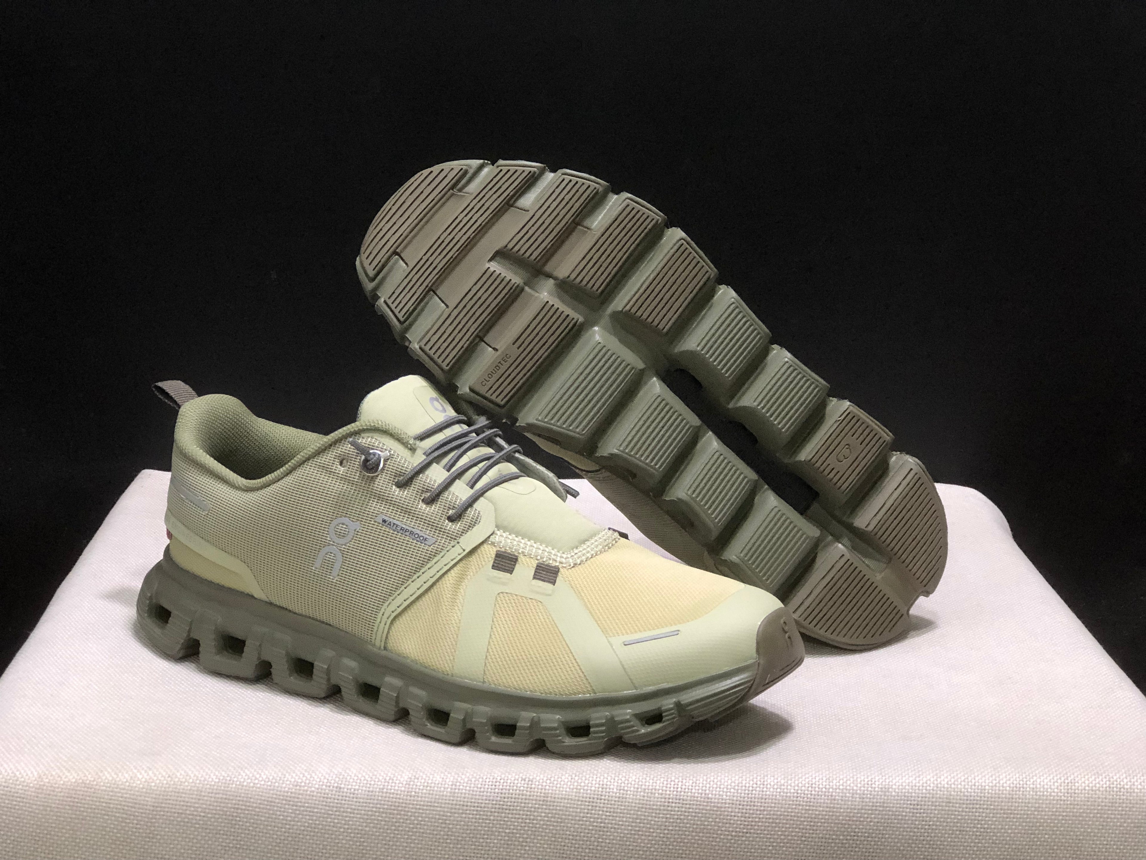 On Running Cloud 6 Casual Life Shoes Light Green