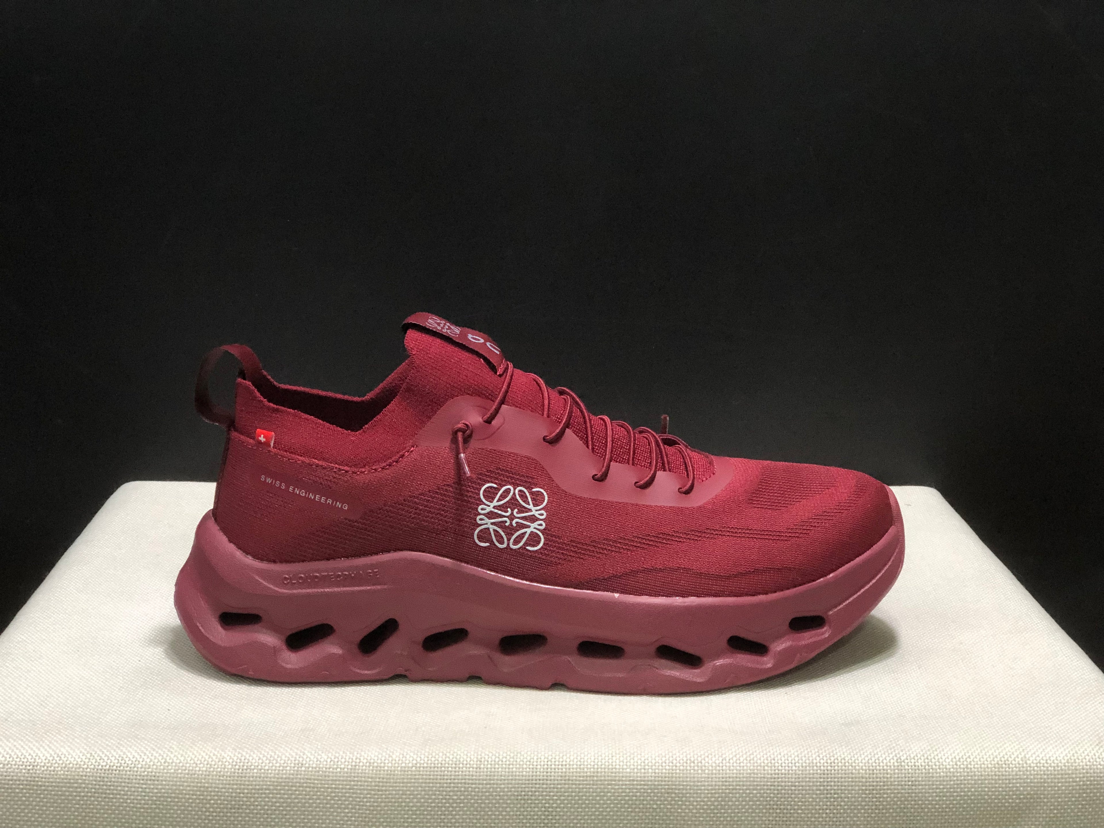 LOEWE x On Running Cloudtilt Running Shoes Co-Signed Edition Red