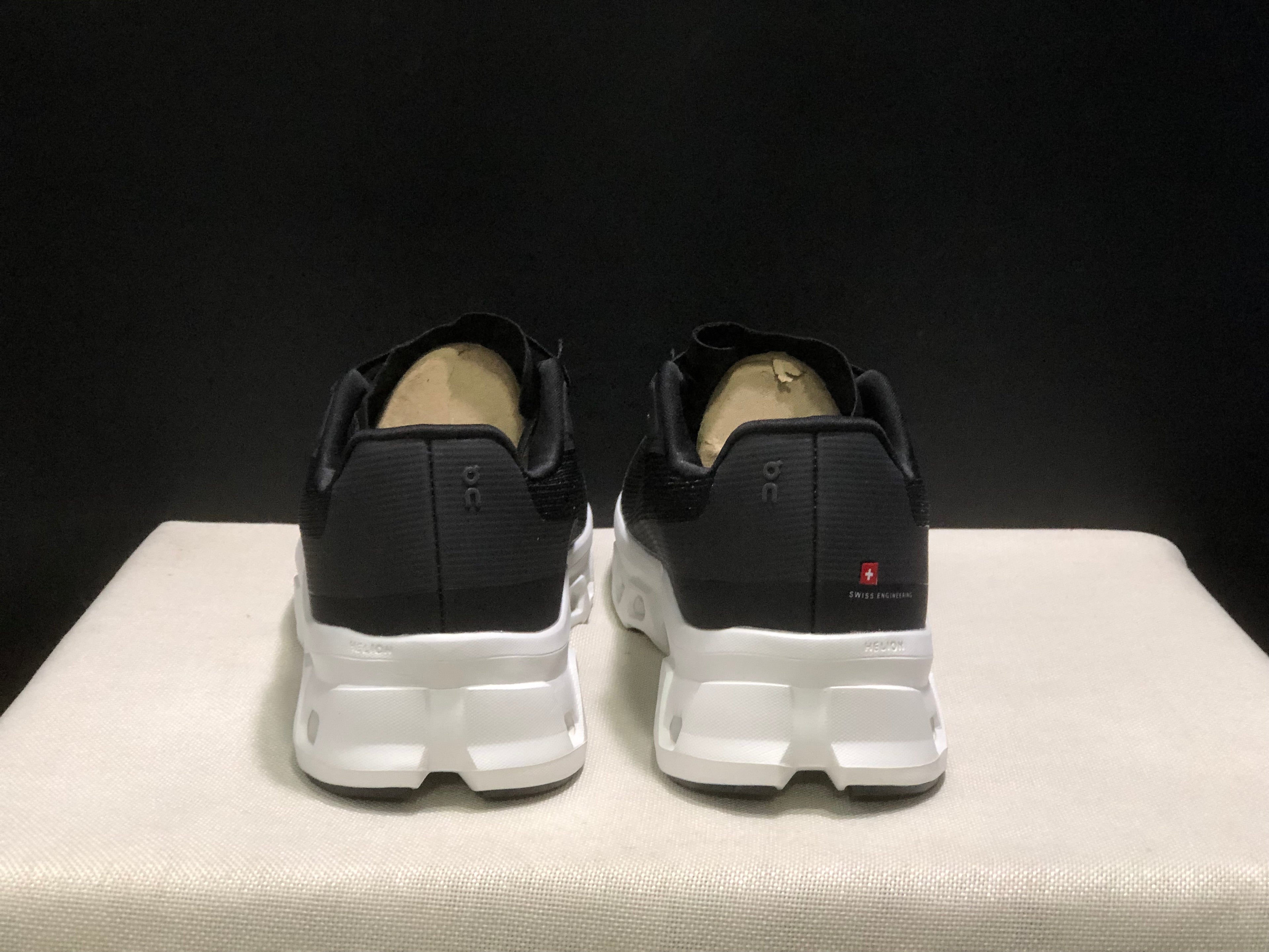On Running Cloudmonster Void 1 M Casual Running Shoes Black/White